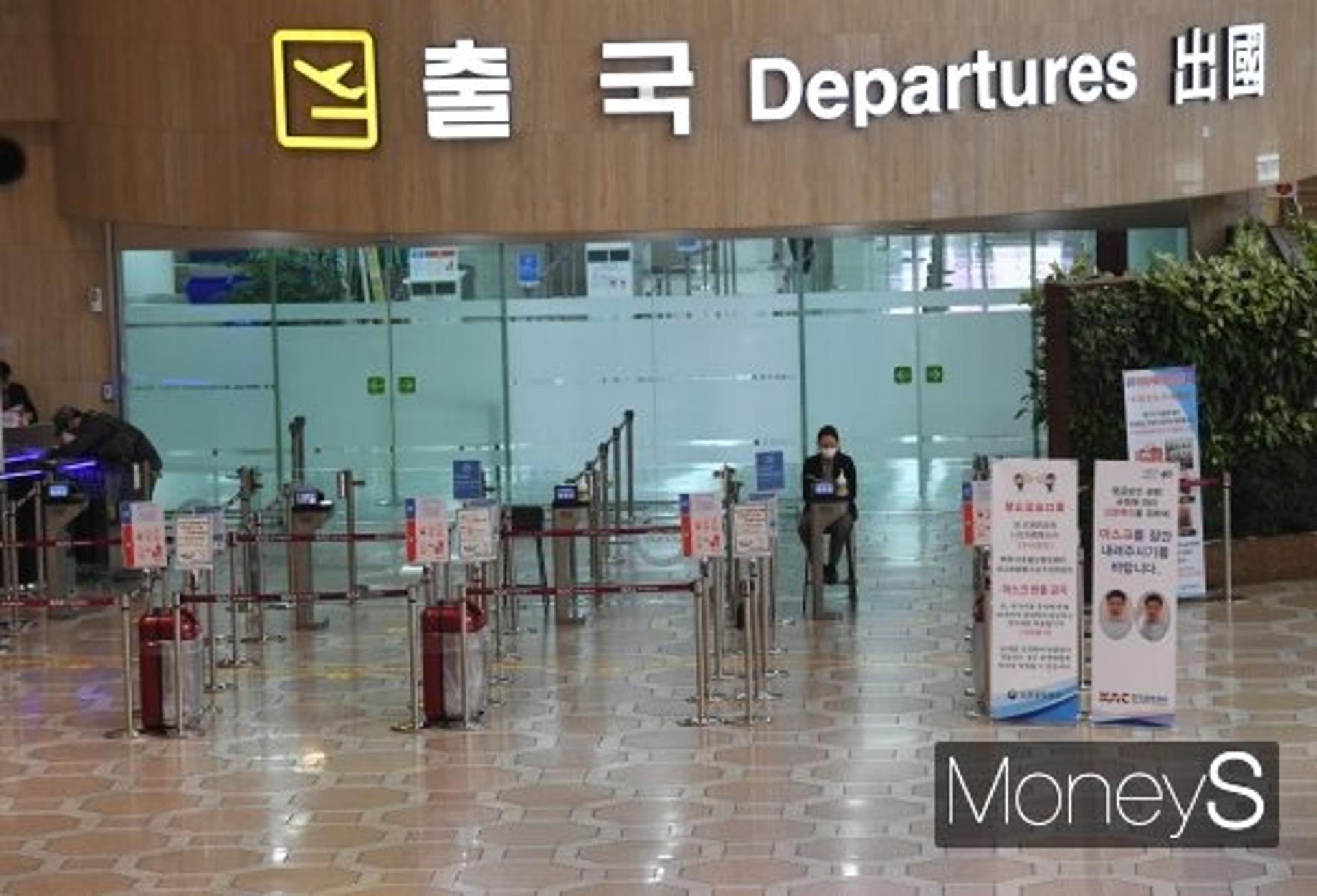 [속보] "지난주 단기체류 외국인, 하루평균 126명 입국… 20% 증가"