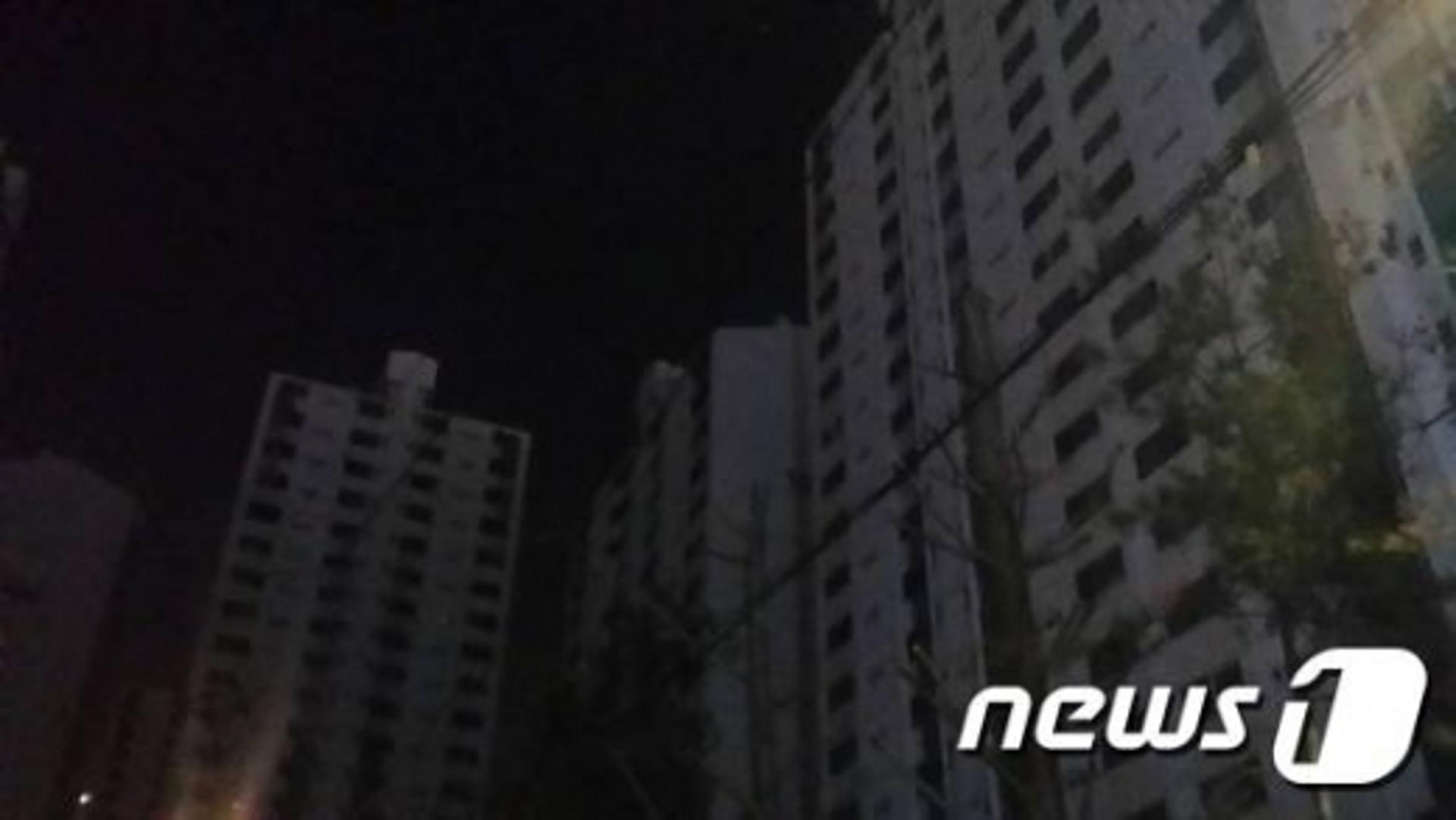 신사동 일대 전기공급 끊겼다… 한전 "원인 확인 중"