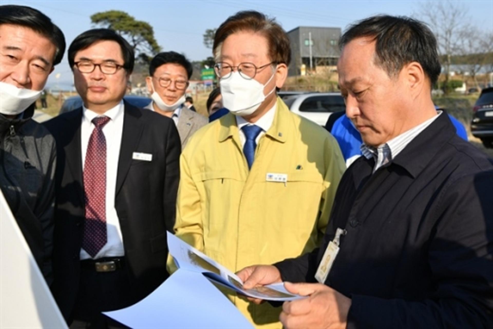 이재명 "'청정계곡' 보고합니다… 불법 시설물 96% 철거 완료"