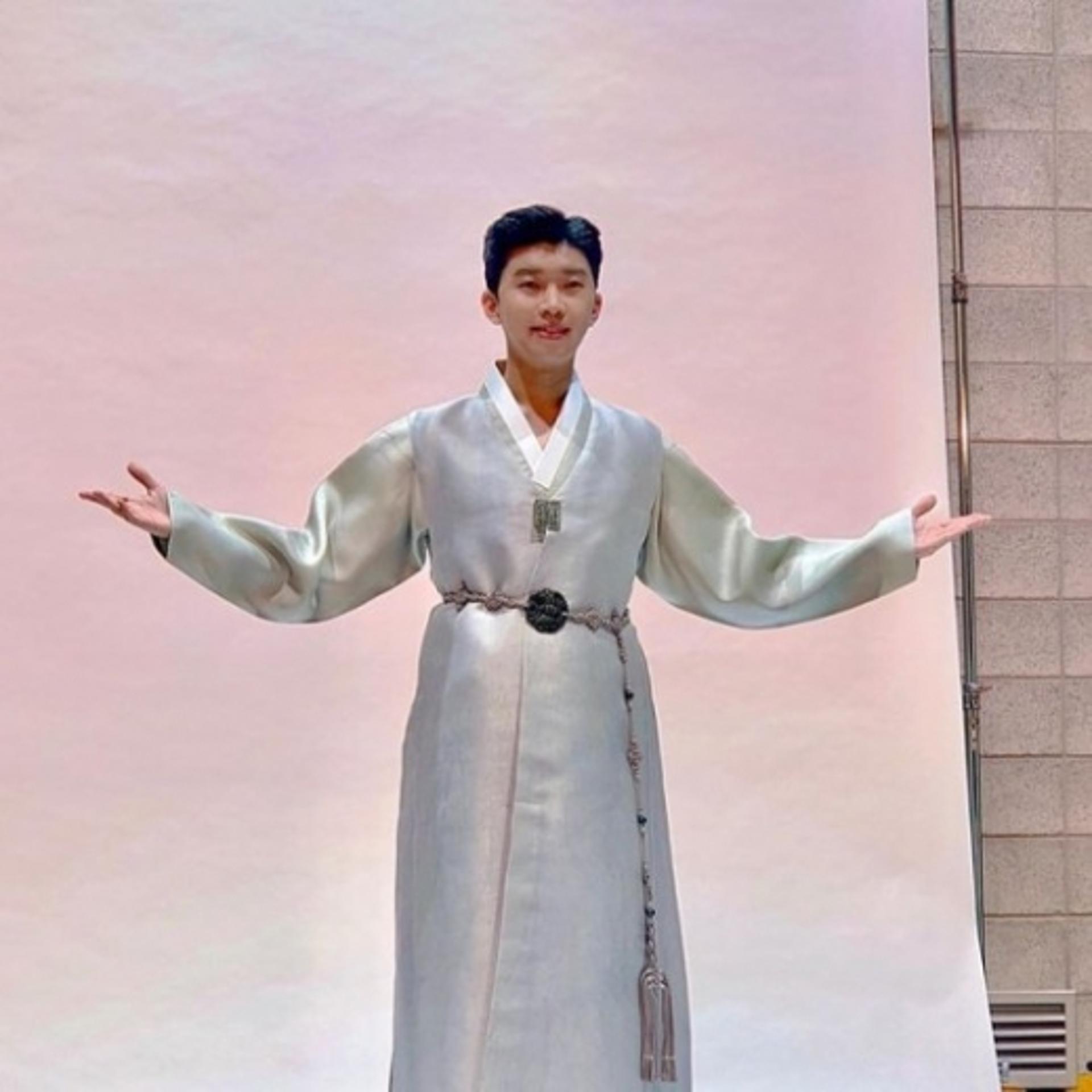 임영웅, 당신은 정말… 한복핏이 어쩜 이래?