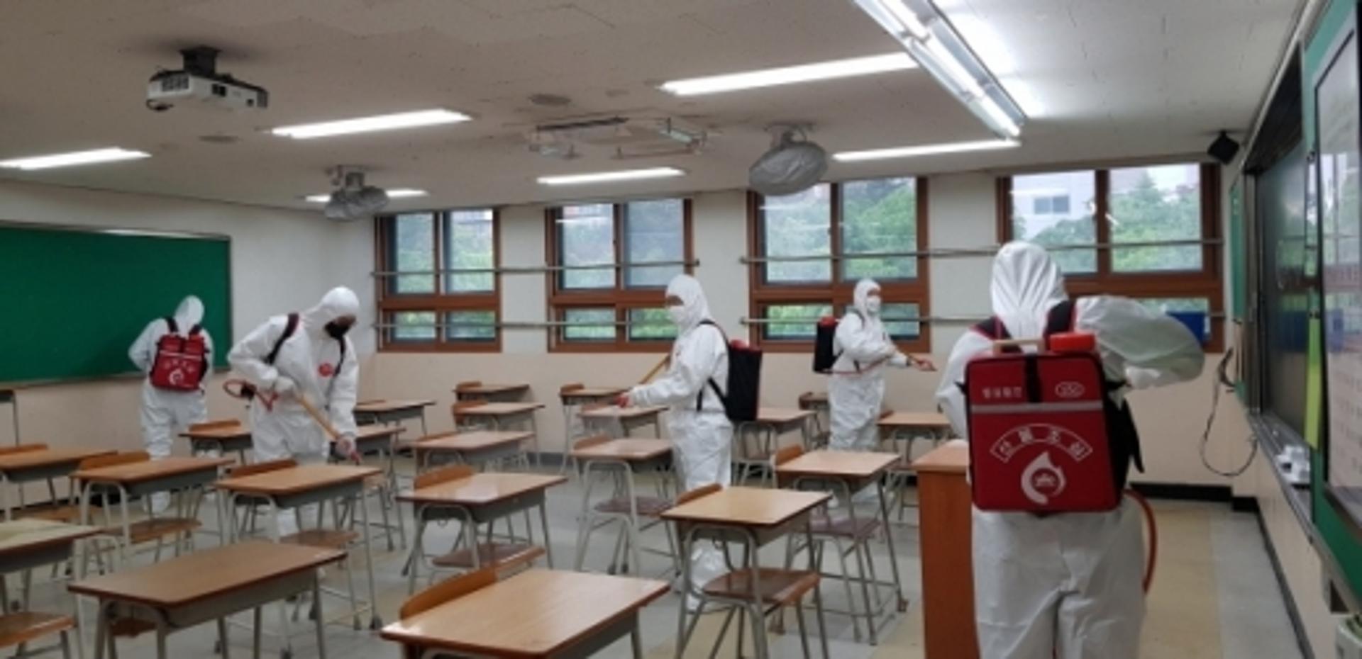 용인시 기흥구, 등교 앞둔 초‧중‧고 72곳에 방역 물품 지원