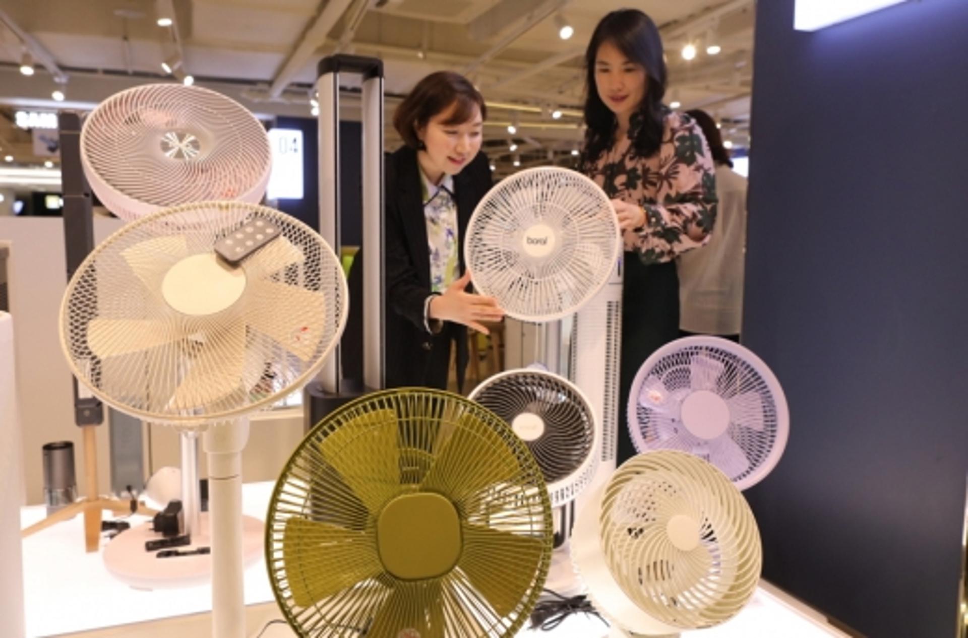 롯데백화점 광주점 "상·하 회전 선풍기도 있어요"