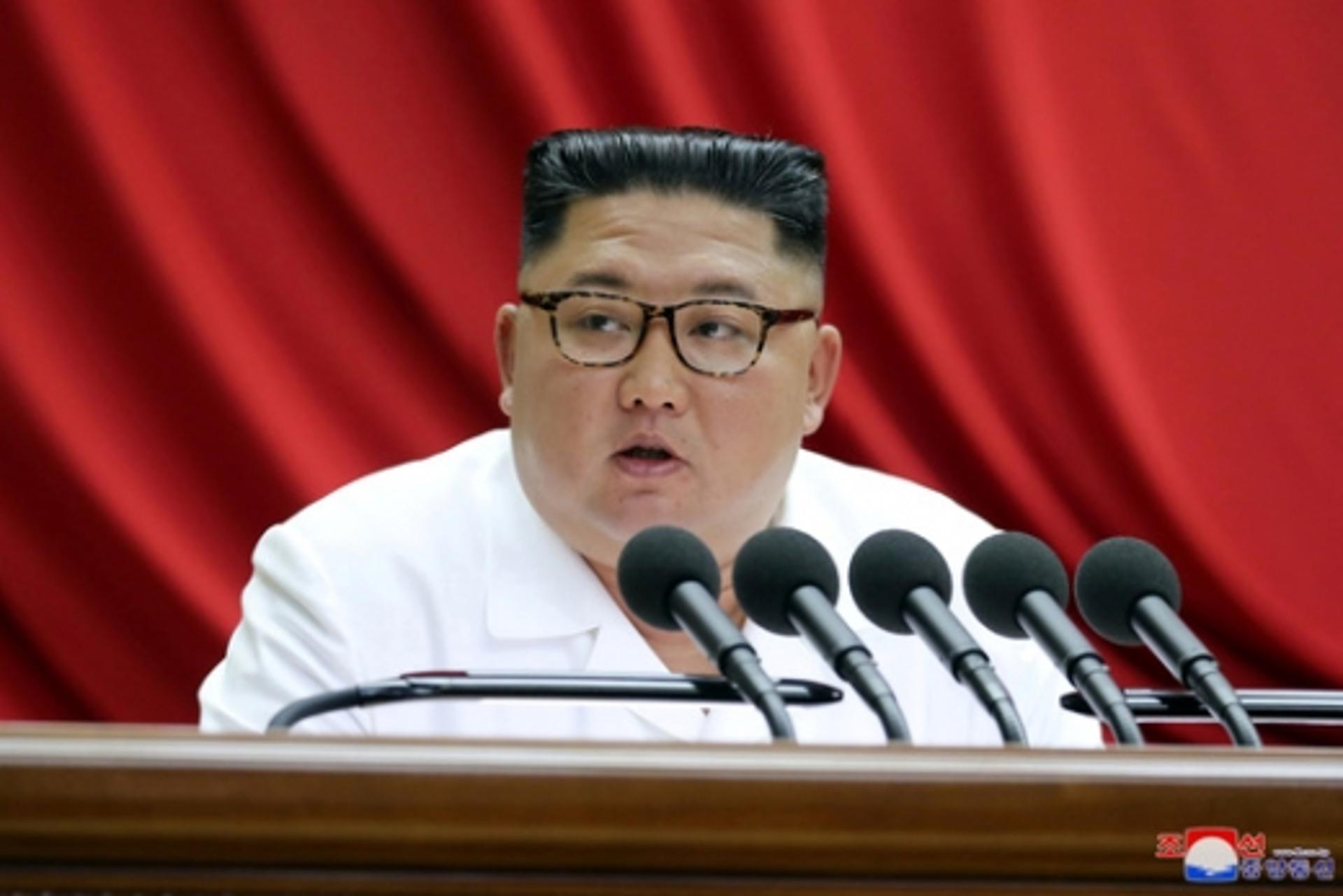 김정은, 중앙군사위 회의로 22일 만에 공식활동… “핵 억제력 강화”