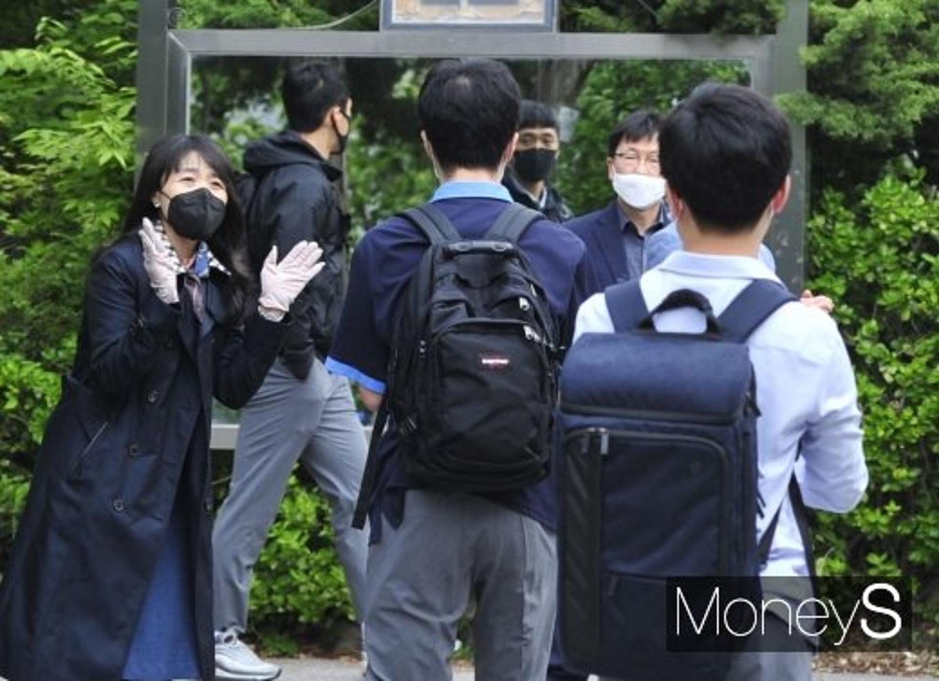 쿠팡 물류센터發 "인천 부평·계양구, 고3 제외 등교중지"