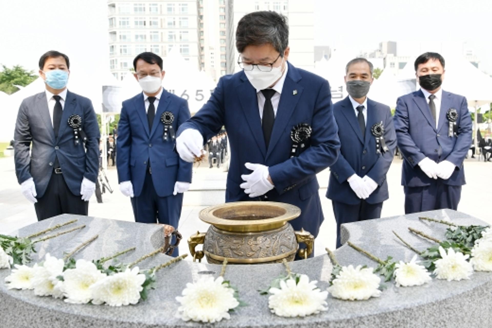 염태영 "든든한 버팀목, '국가유공자·유가족'에 경의"