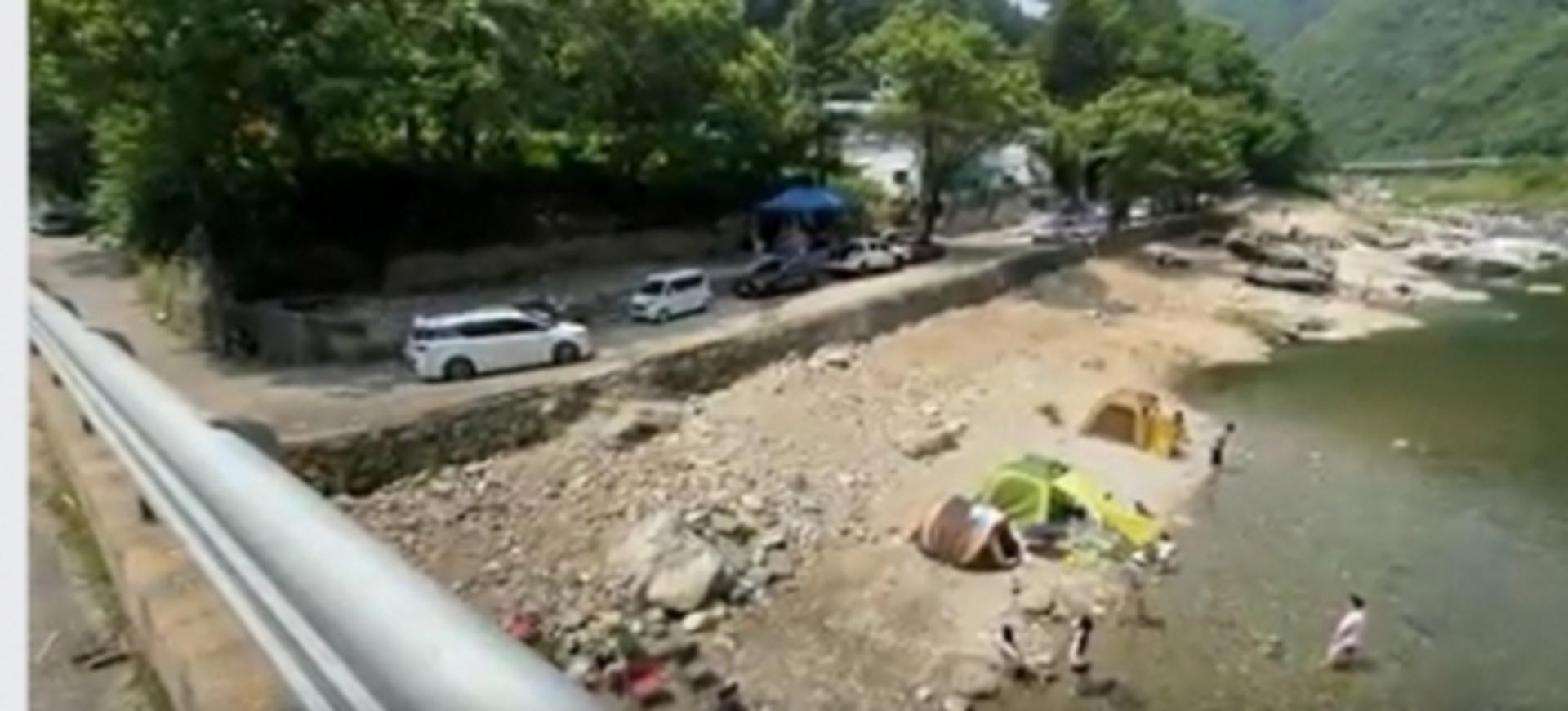 하천·계곡에 자릿세 받고 바가지 음식값… 이재명 지사에게 제보하세요