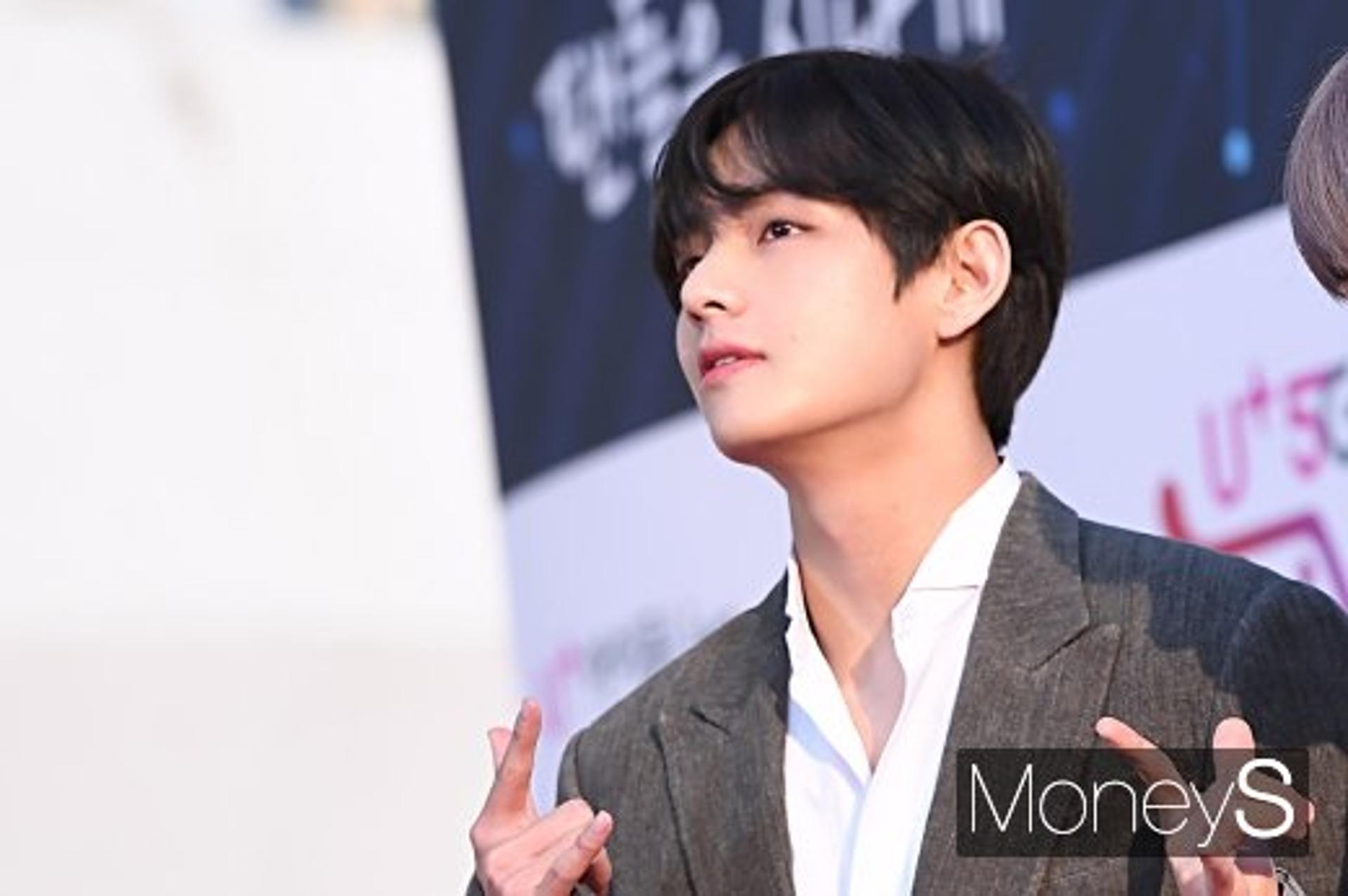 '함께 캠핑가고싶은 스타' 1위 뷔·2위 임영웅… 3위는?