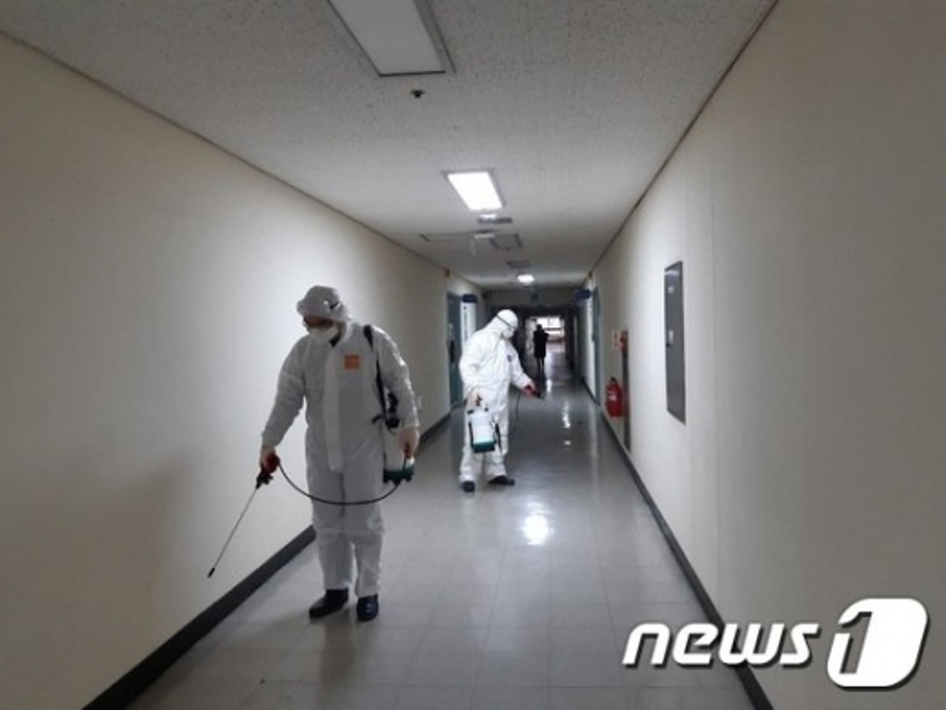 롯데제과 의왕물류센터 코로나19 확진자 총 10명… ‘집단감염’ 비상