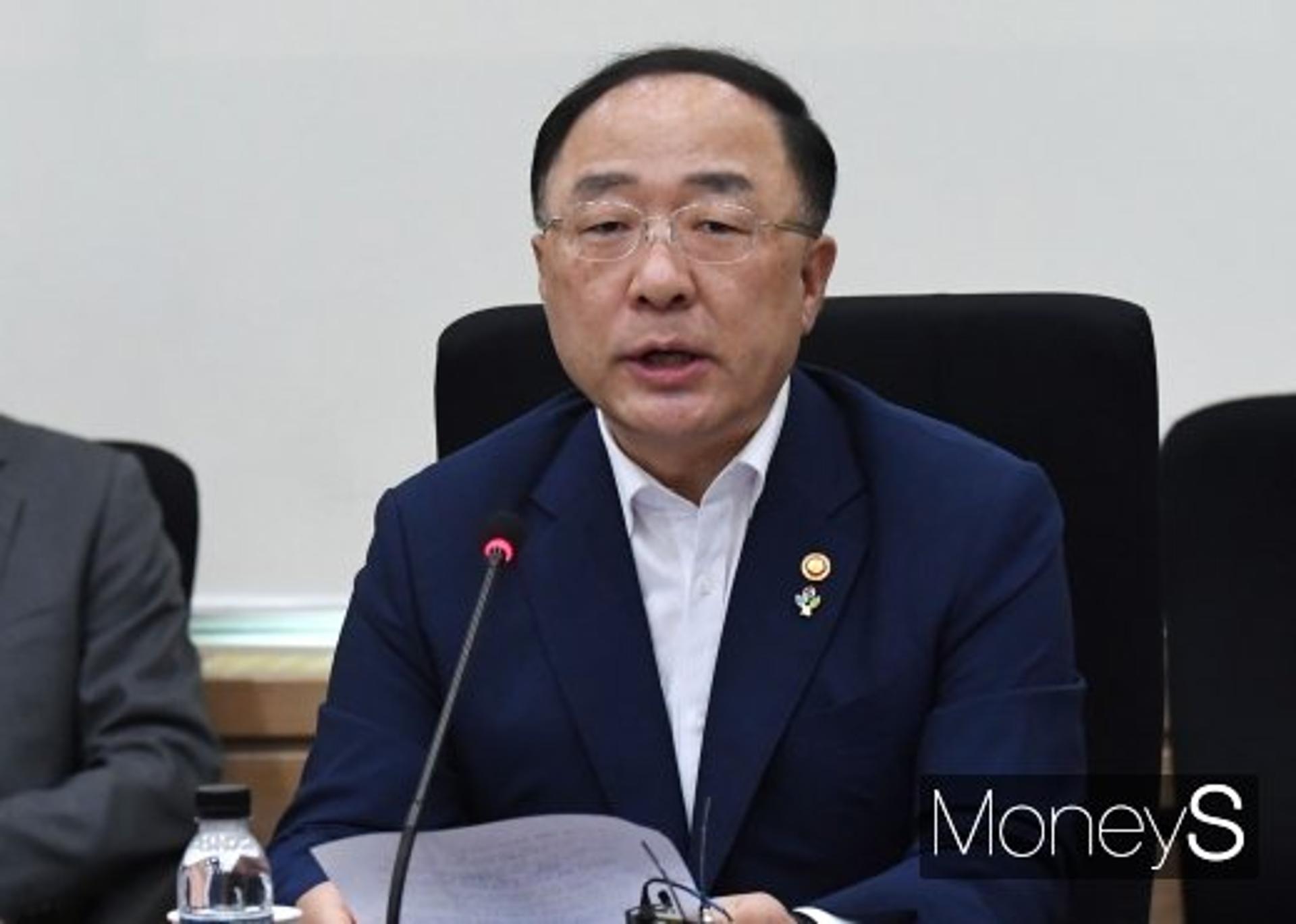 [속보] 홍남기 "노사정 대타협, 정부도 최대한 협력"