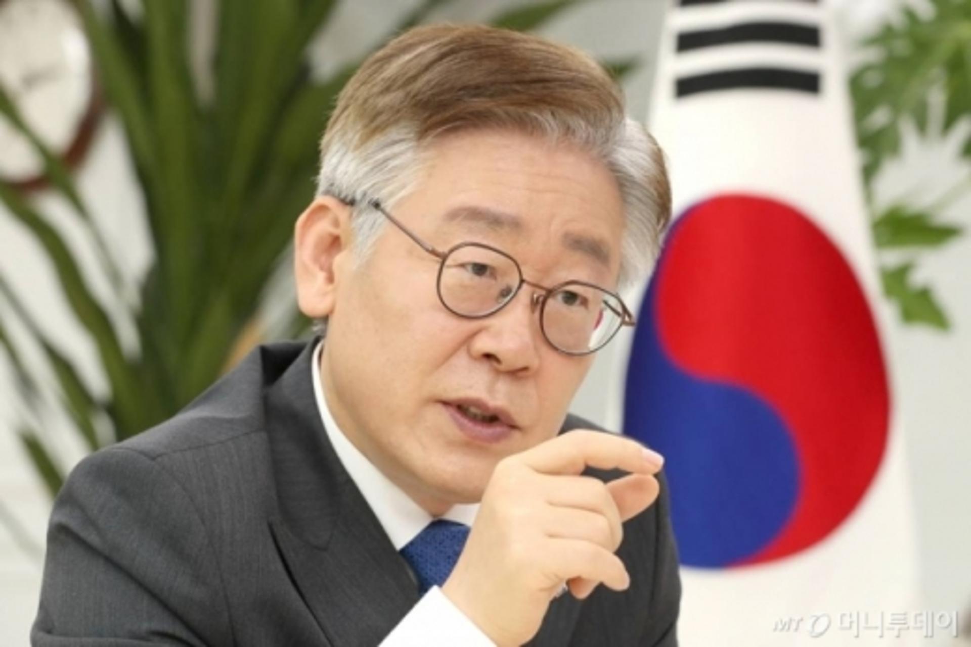 이재명, "한반도 역사의 주체는 남과북…인내 필요"