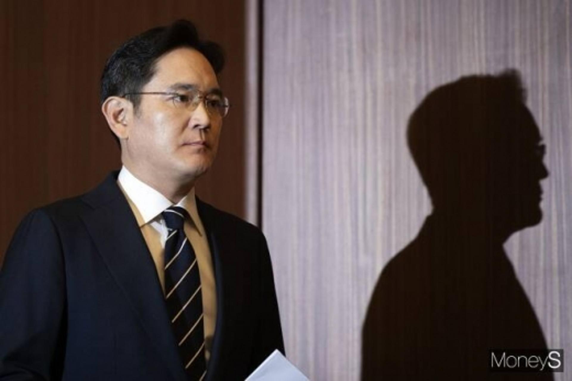 [출근길] “기소냐 불기소냐”… 이재용 오늘 운명의 날