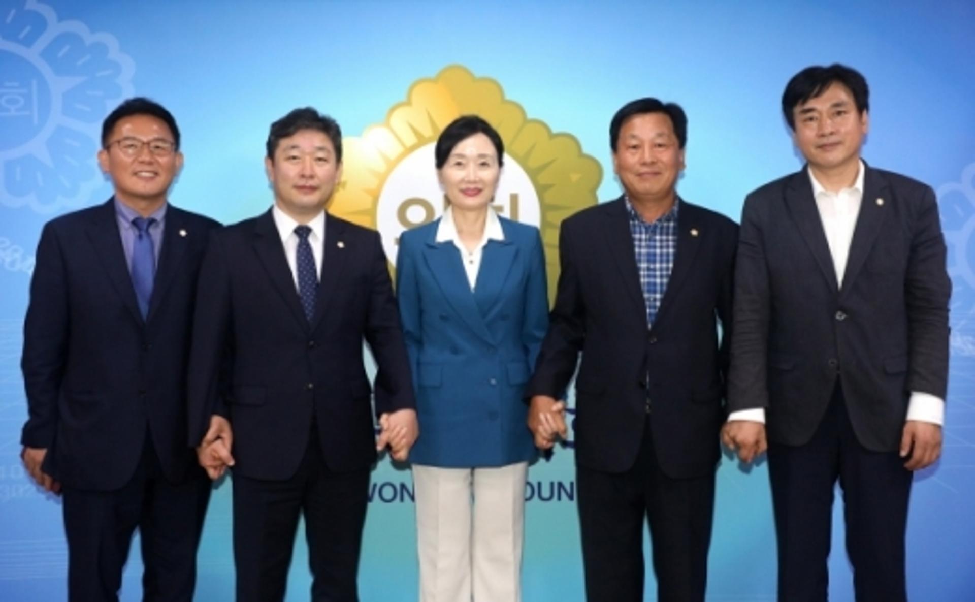 수원시의회 후반기 의장단 윤곽… 민주당 조석환 후보 선출