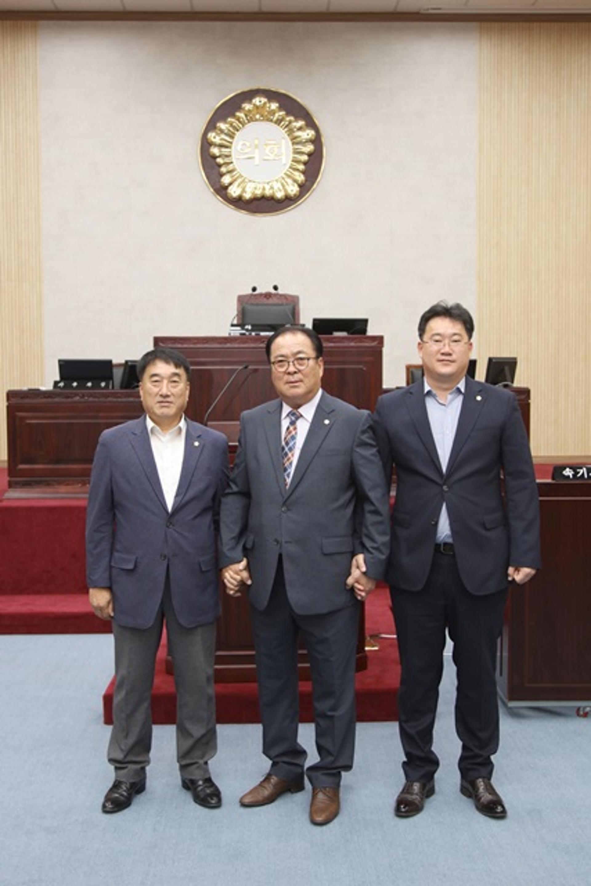 신원주 안성시의회 의장 후반기 의장 연임