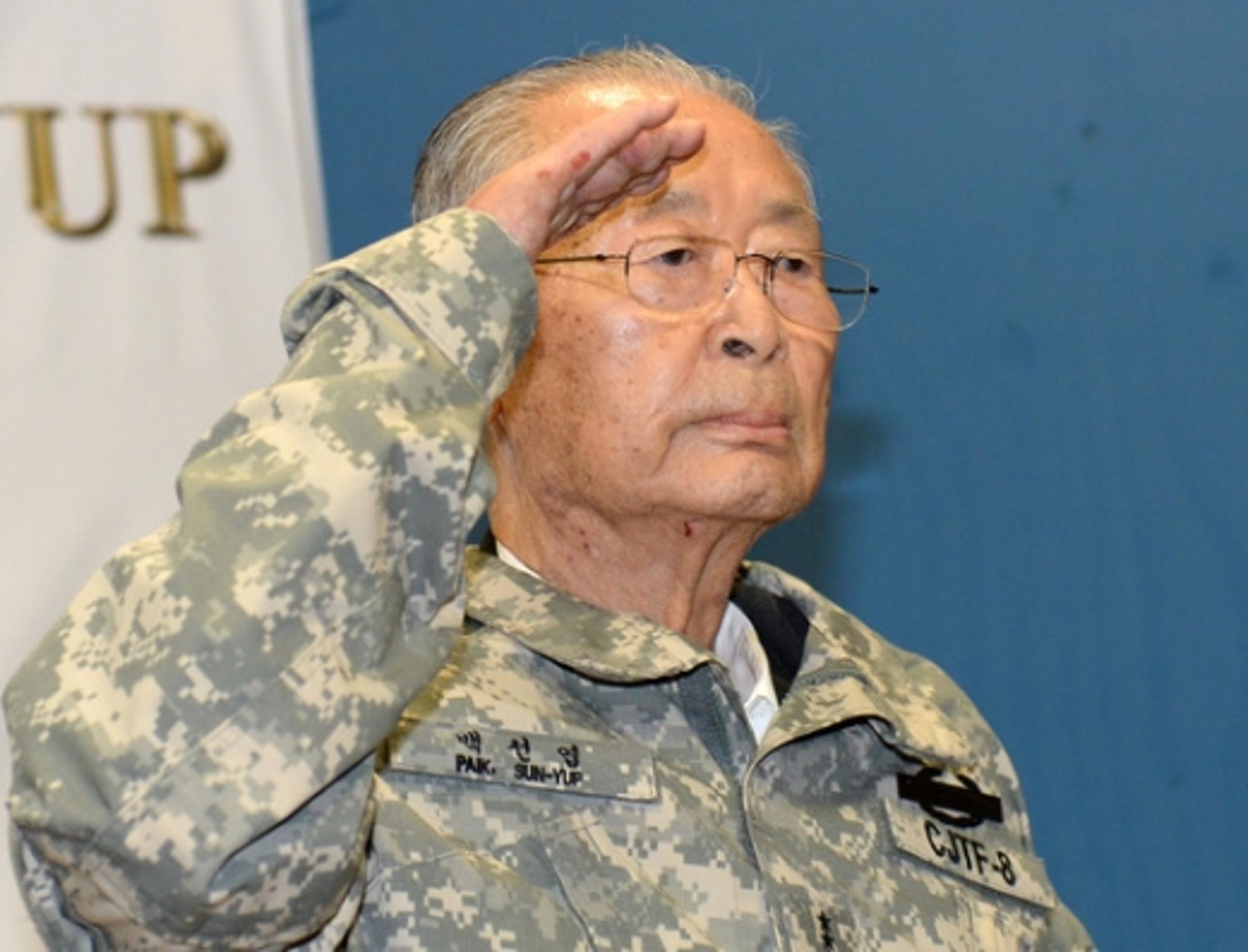 "내가 물러서면 나를 쏴라" 6·25전쟁 영웅 백선엽 장군 별세