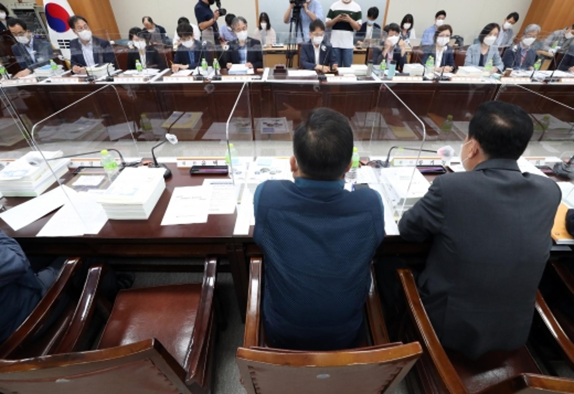 '민노총' 빠졌을 때 최저임금 경우의 수는?