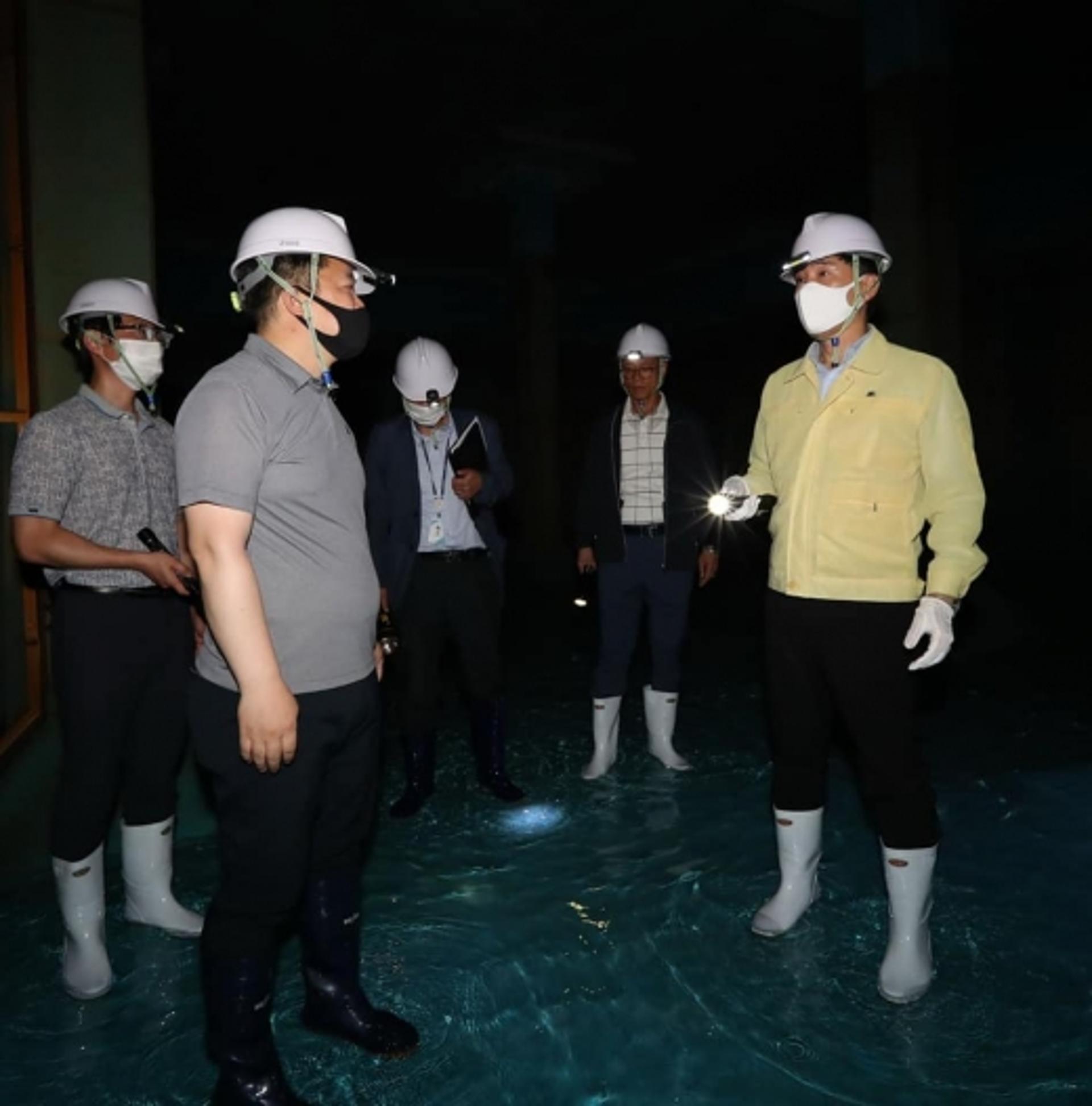 서철모 화성시장, 상수도 유충발생 현장점검…"수자원공사와 추가조사"