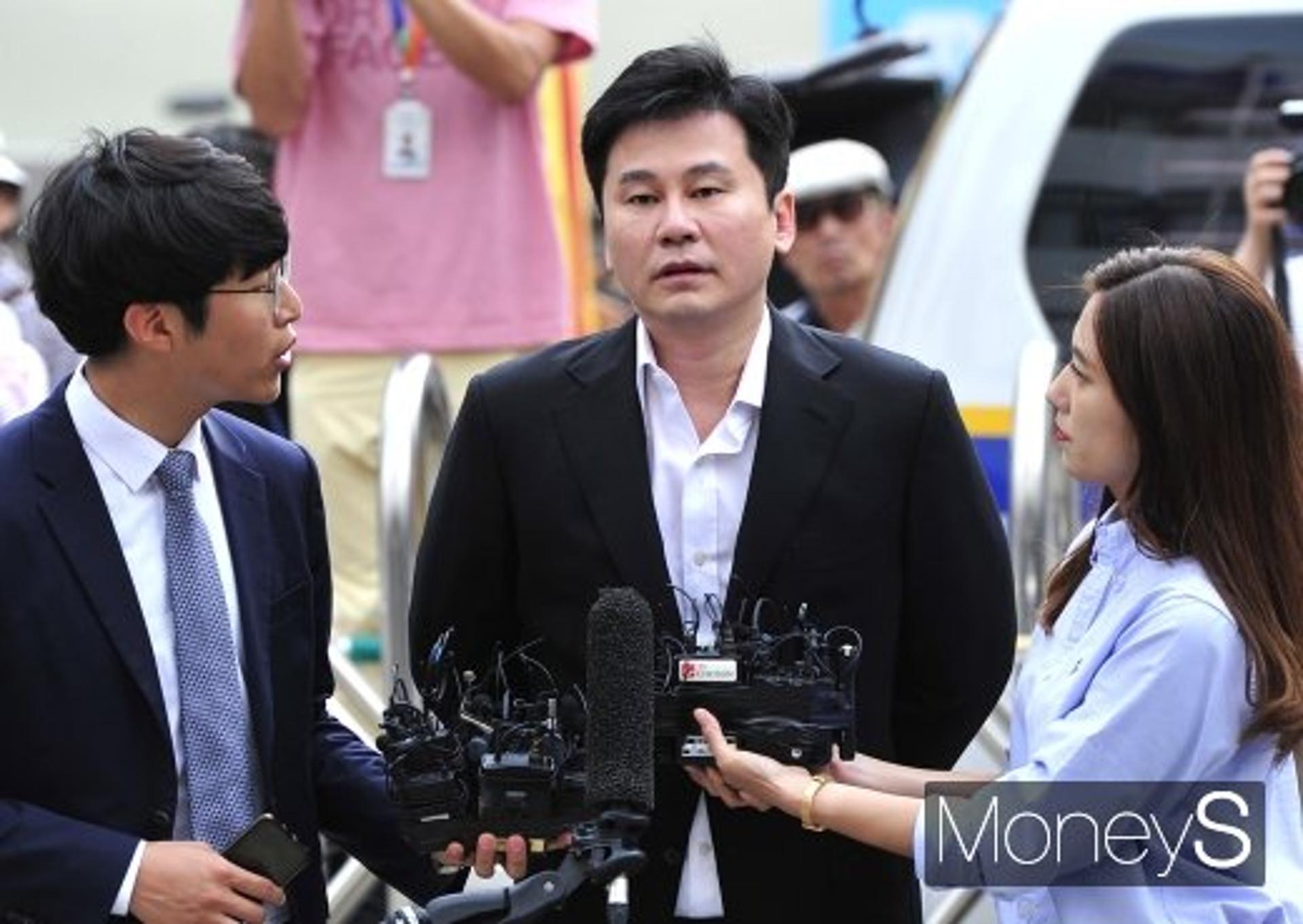 '약식기소' 양현석, 정식재판 받는다
