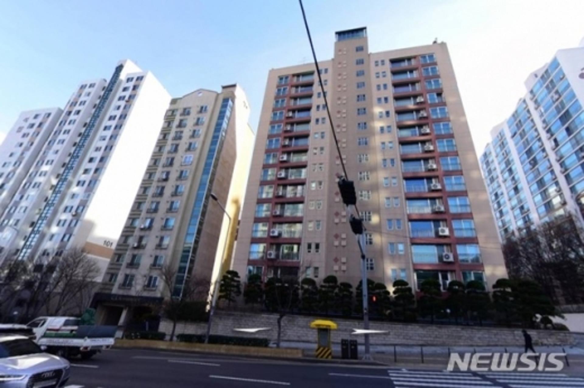 '규제 사각지대' 새마을금고, 사모펀드 강남아파트 구입에 초과 대출