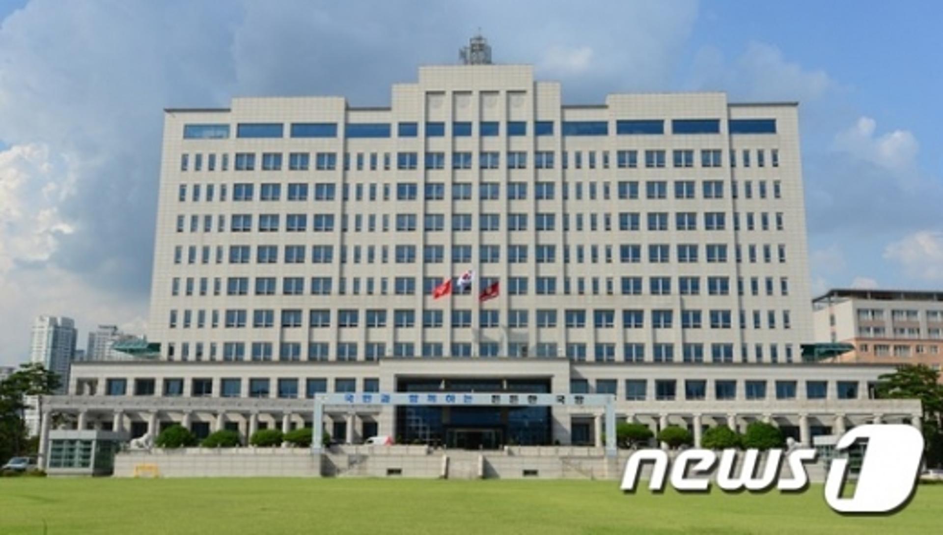 내려와선 '성폭행' 올라가선 '코로나'?… 월북자에 남북 '발칵'