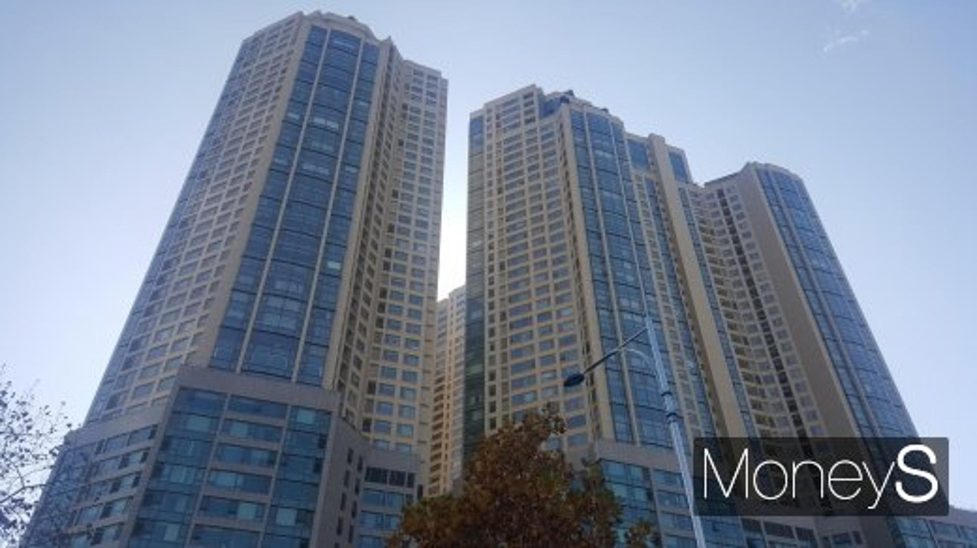 김조원의 똘똘한 한 채는 ‘재건축’… ‘도곡 한신’ 3년 새 7억 껑충