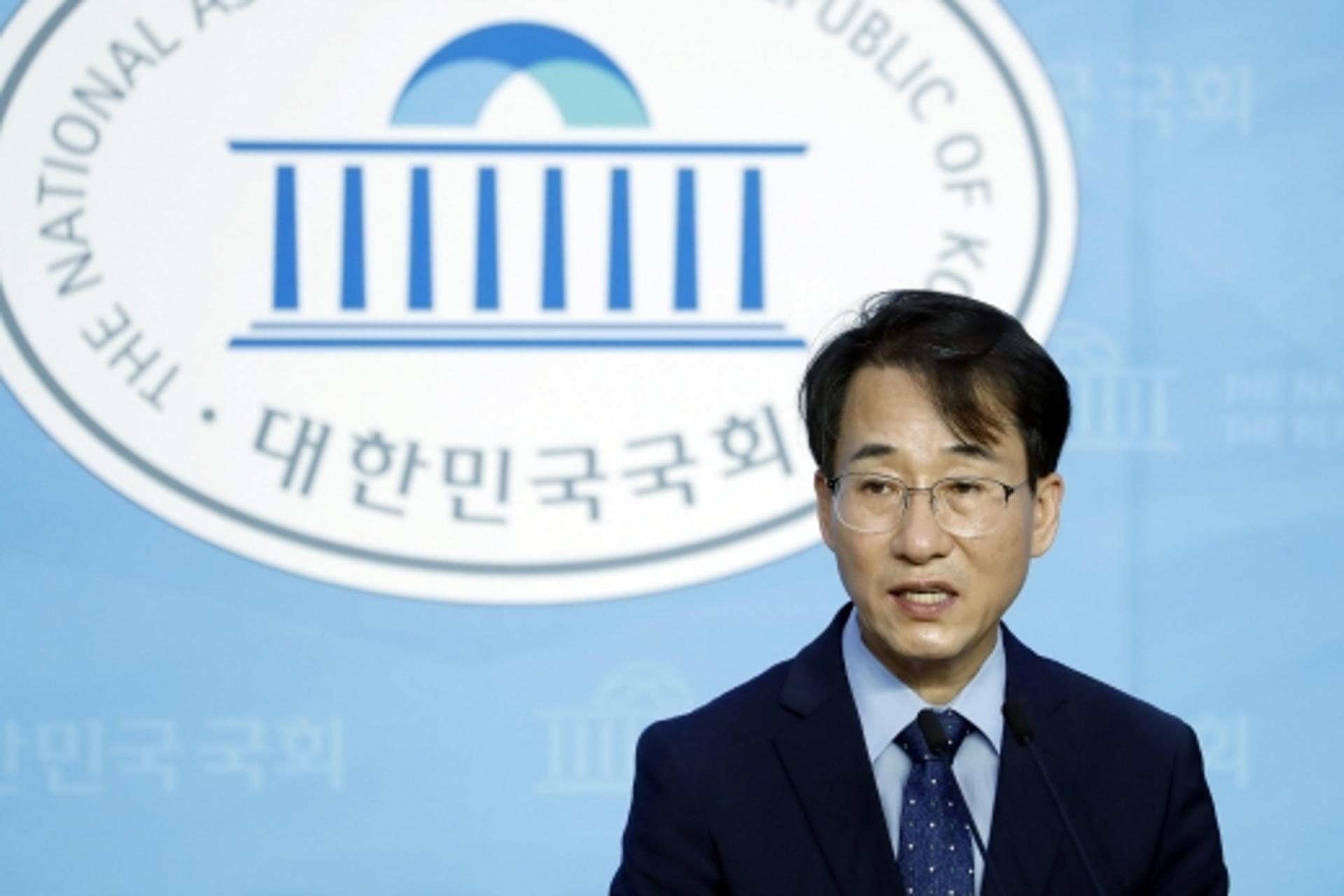 ‘다주택자 국회의원’, 부동산 상임위 못 맡을까… 법개정 추진
