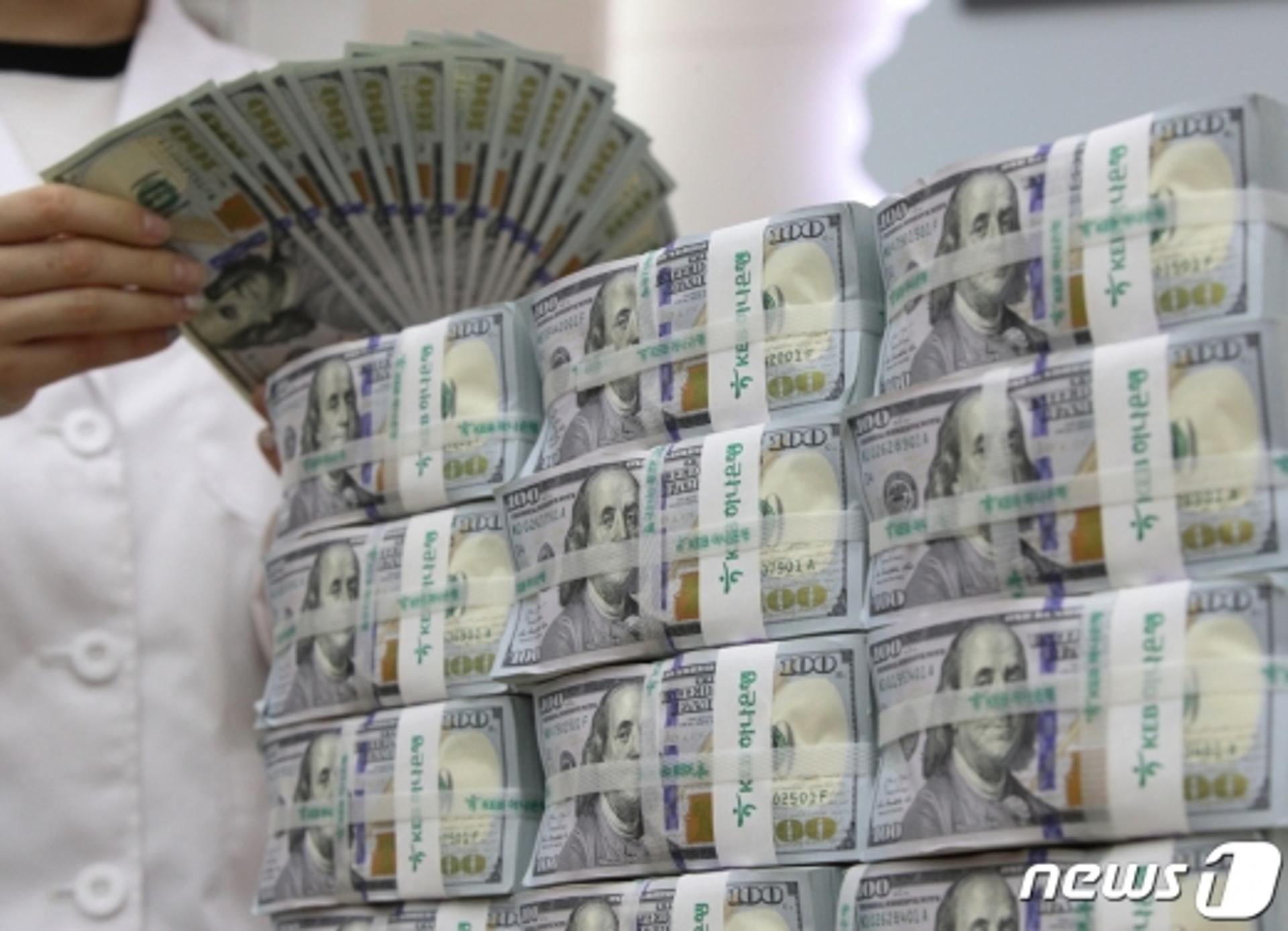 2분기 일평균 외환거래 520.2억달러… 환율변동에 12.4% 감소