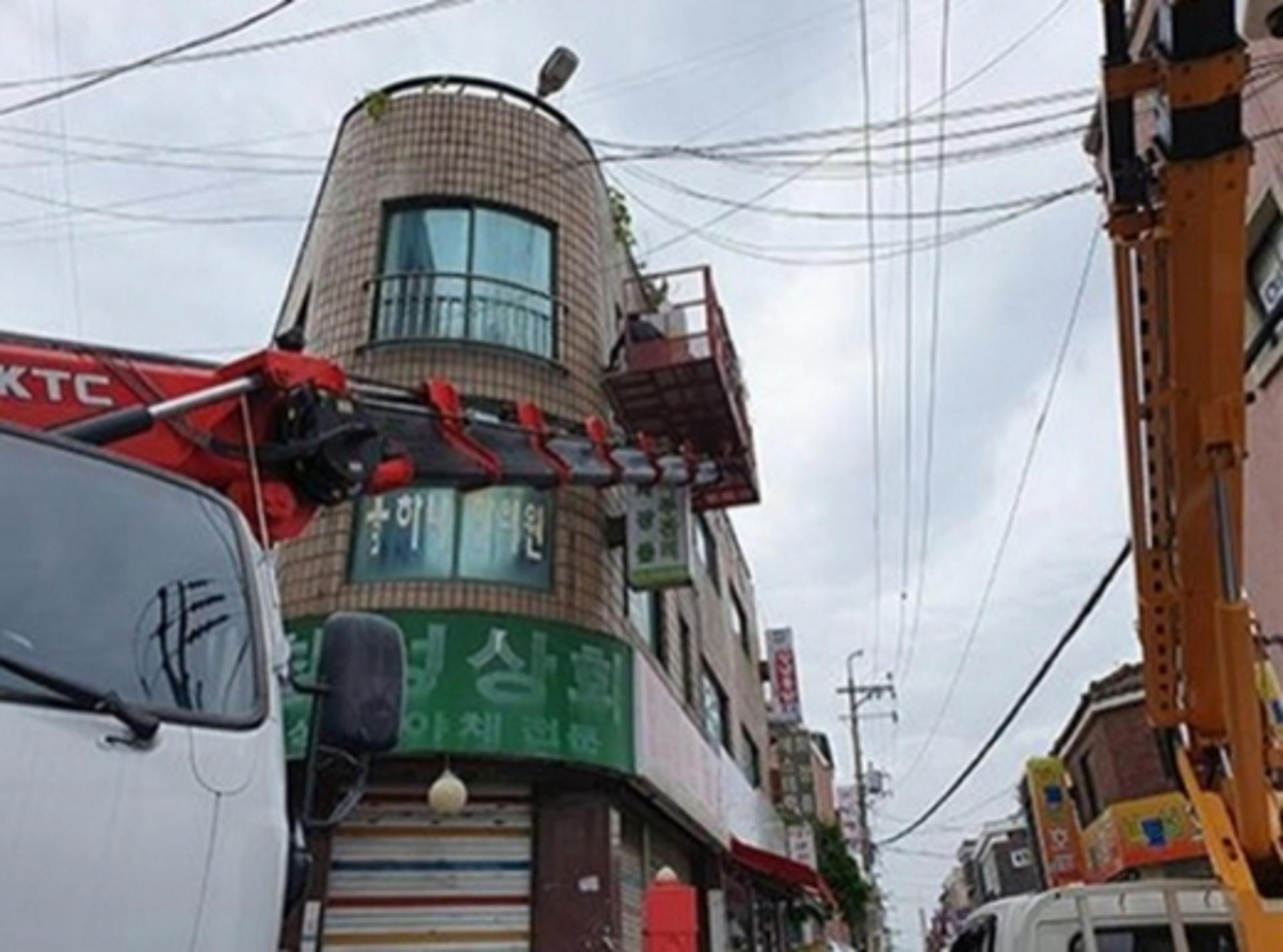 성남시, '주인 없는 노후·위험 간판' 무상 철거