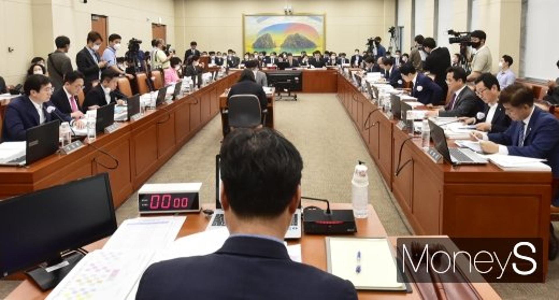 '동상이몽' 기안기금, 은성수 "아시아나 매각 불발 시 지원 가능"