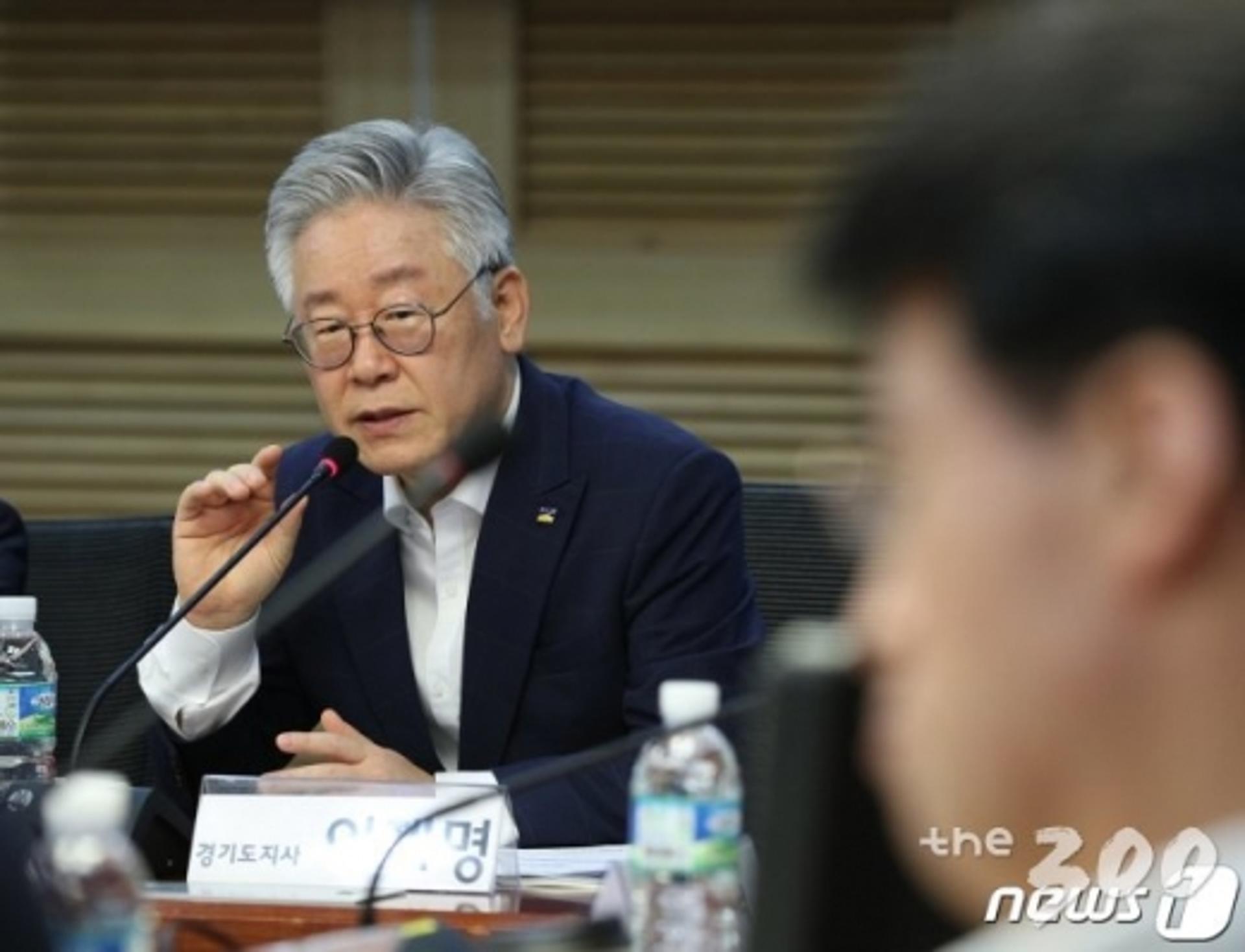 이재명 "기본소득은 경제정책… 1년에 1~4번씩 늘려가야"