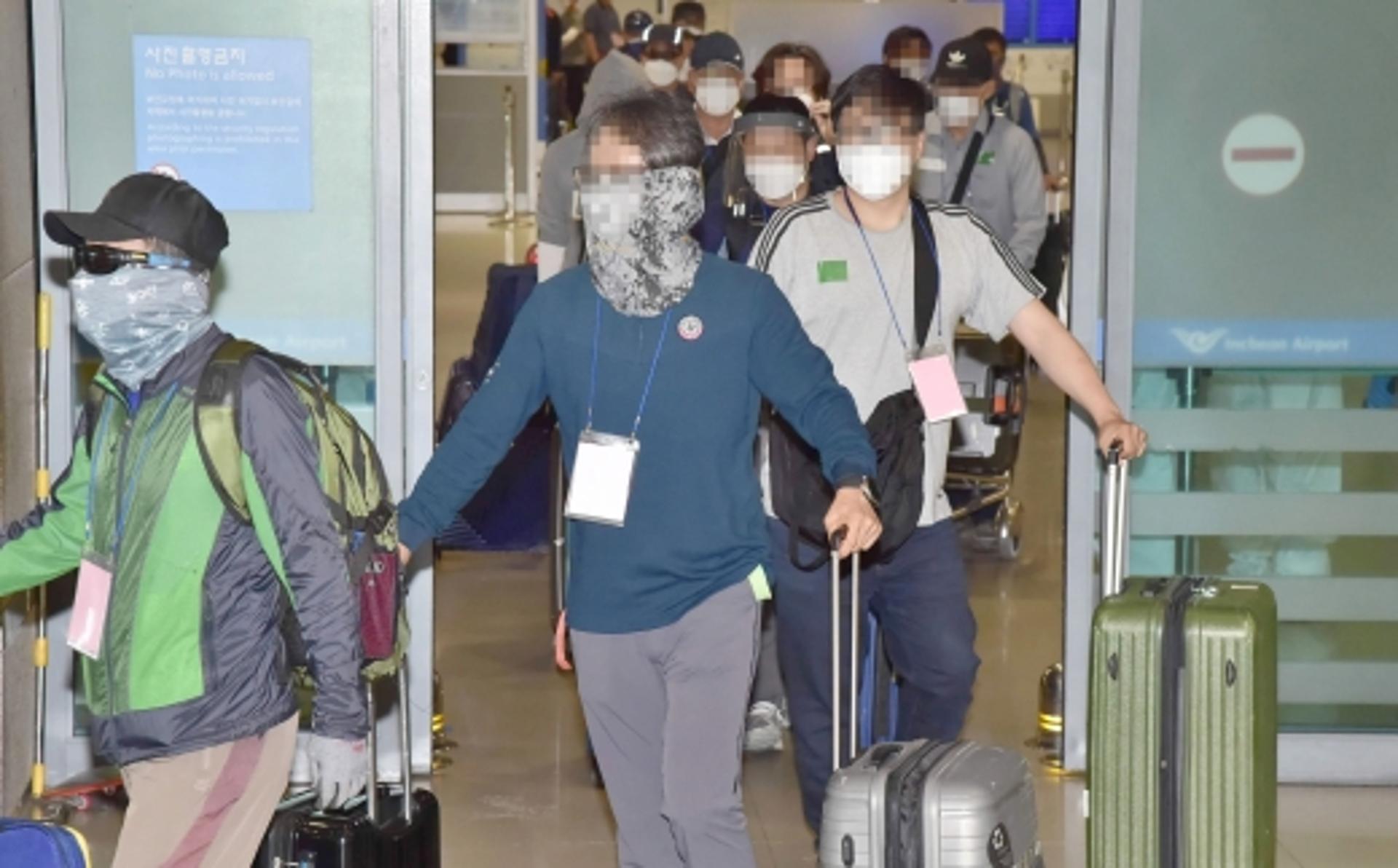 이라크 한국인 건설노동자 72명 귀국… 유증상자 17명