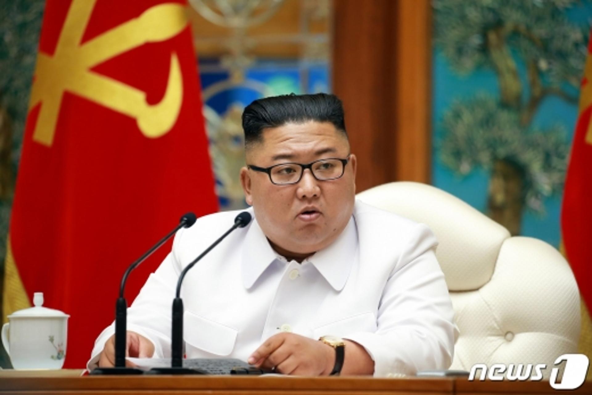 김정은, 황북 수해현장 찾아… "인민들이 받아 안은 친어버이 사랑"