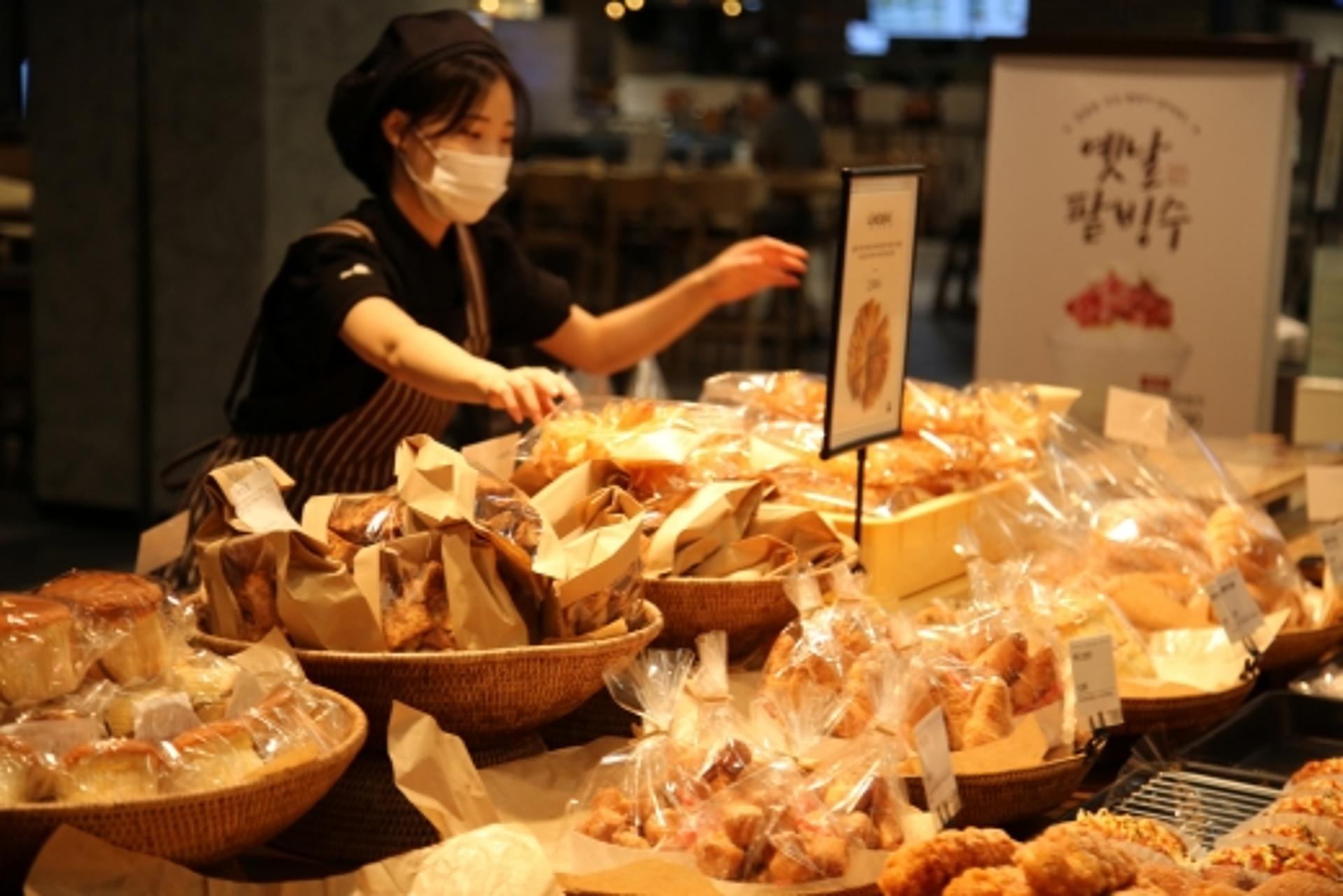 '월 5만원의 행복' 광주신세계, 개점 이후 최초 빵 구독 서비스