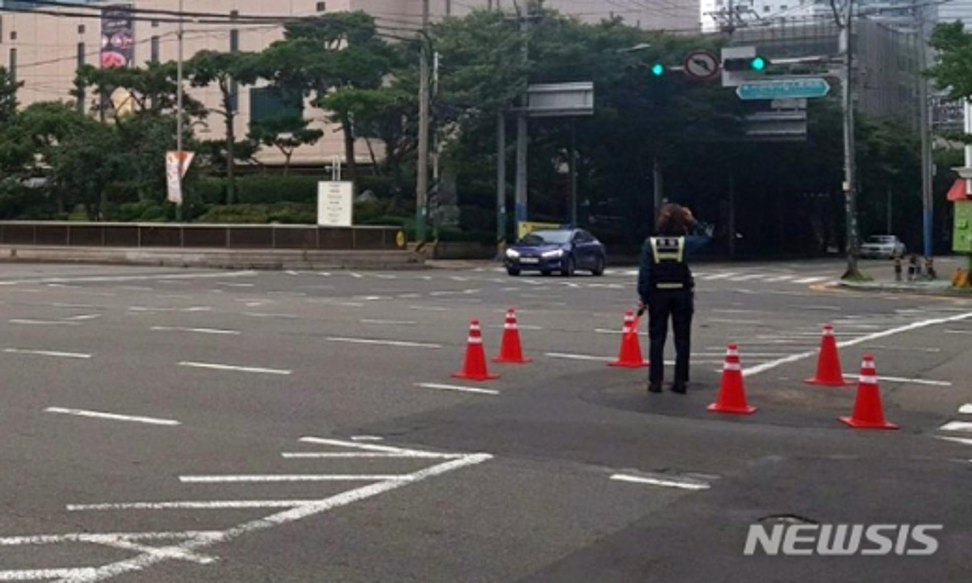 "출근길인데"…신대호수사거리 고가도로 화재, 양방향 교통통제