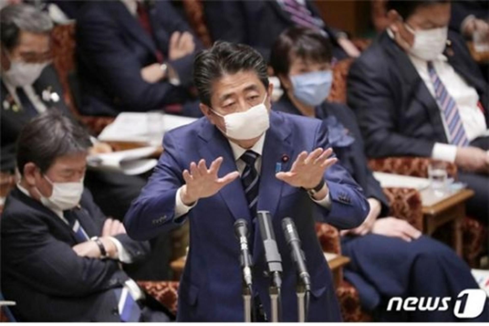 아베, 병세 심상치 않다… 지병 '궤양성 대장염' 악화