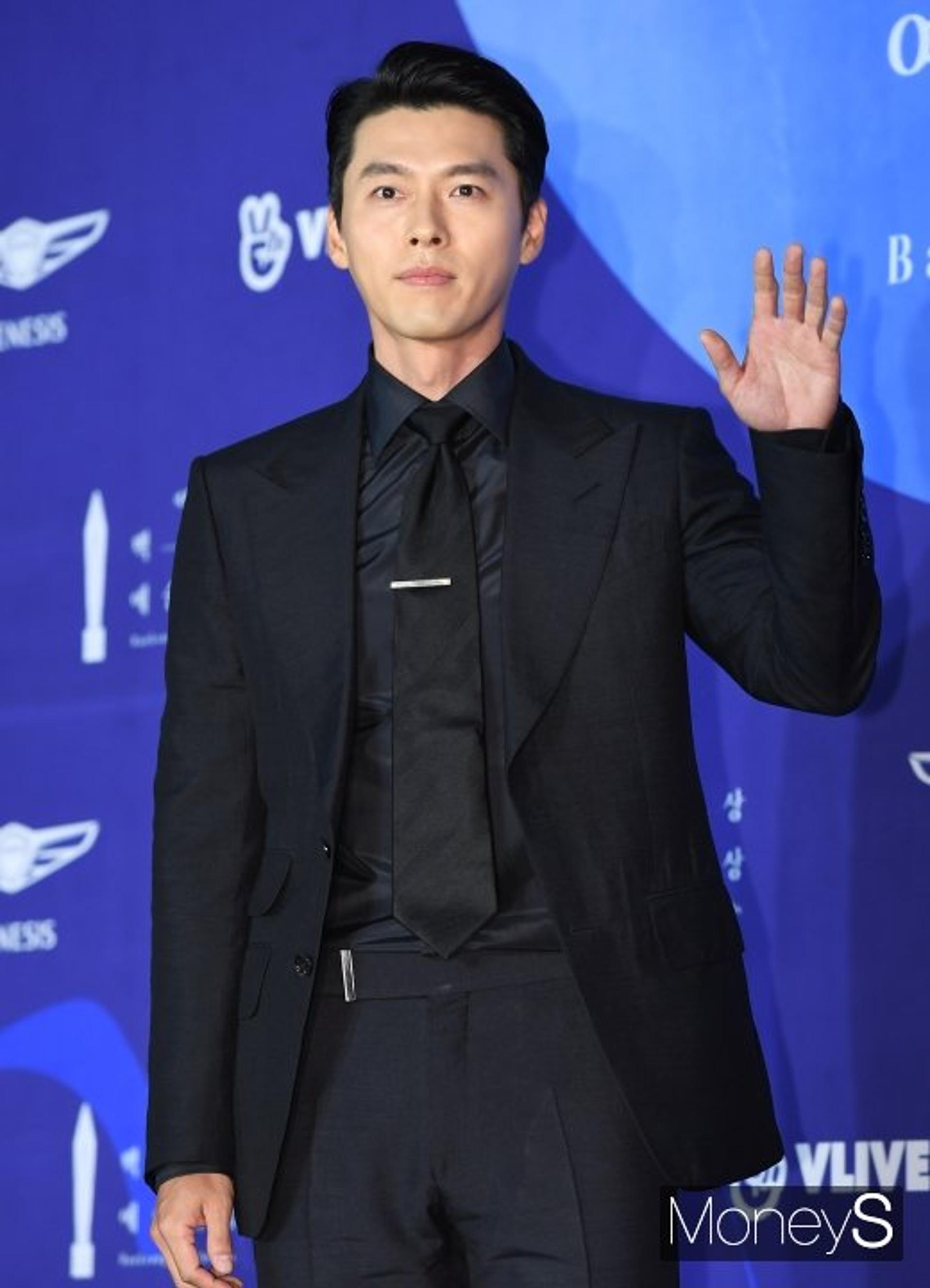 현빈 日해병대 화보집, "영영 못 본다"