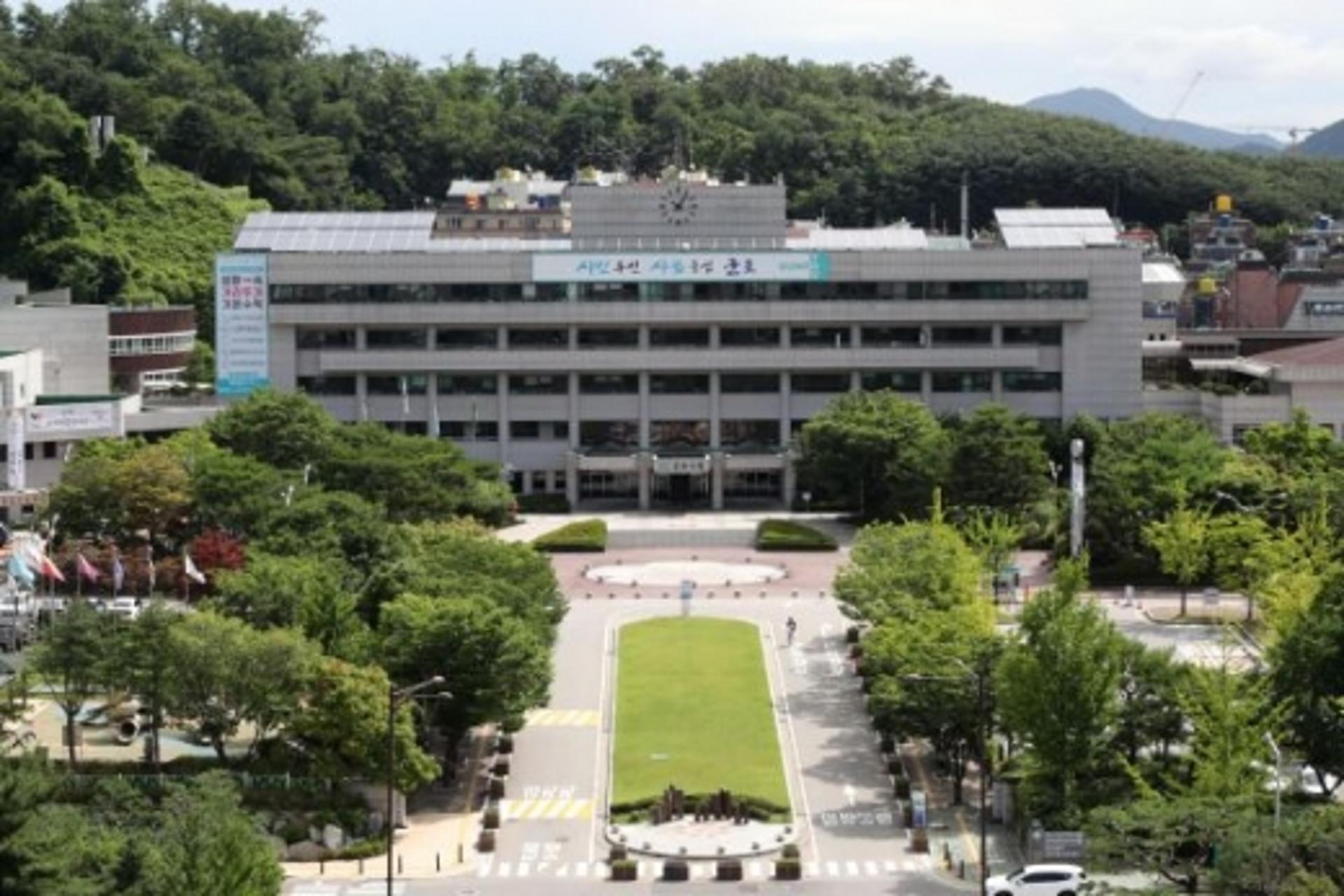 군포시, 일상생활 어려운 어르신 안전확인·가사지원 제공