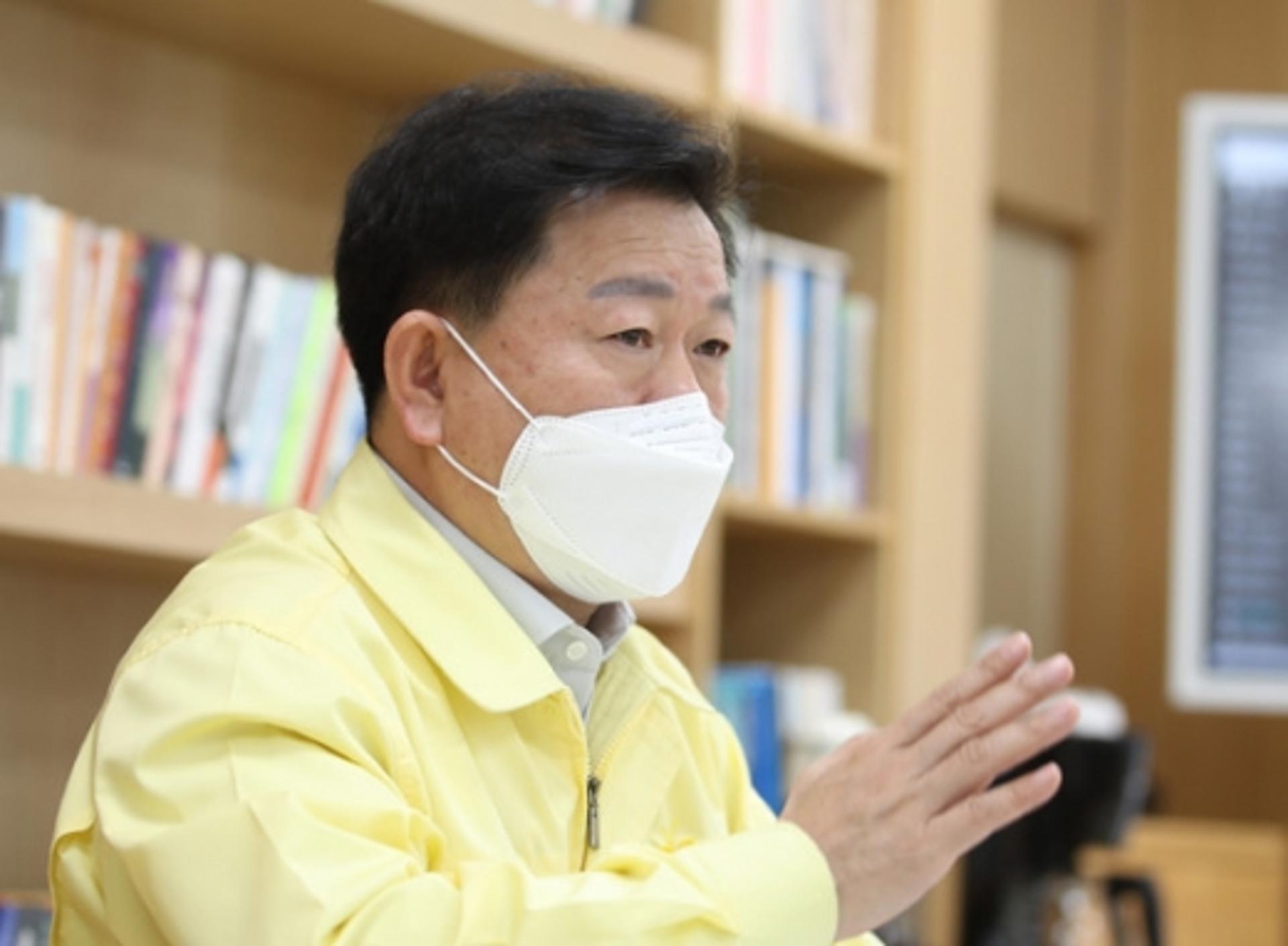 확진자 100명 넘긴 광명시, 박승원 시장 "이번 주 마지노선…확산 차단 사활"