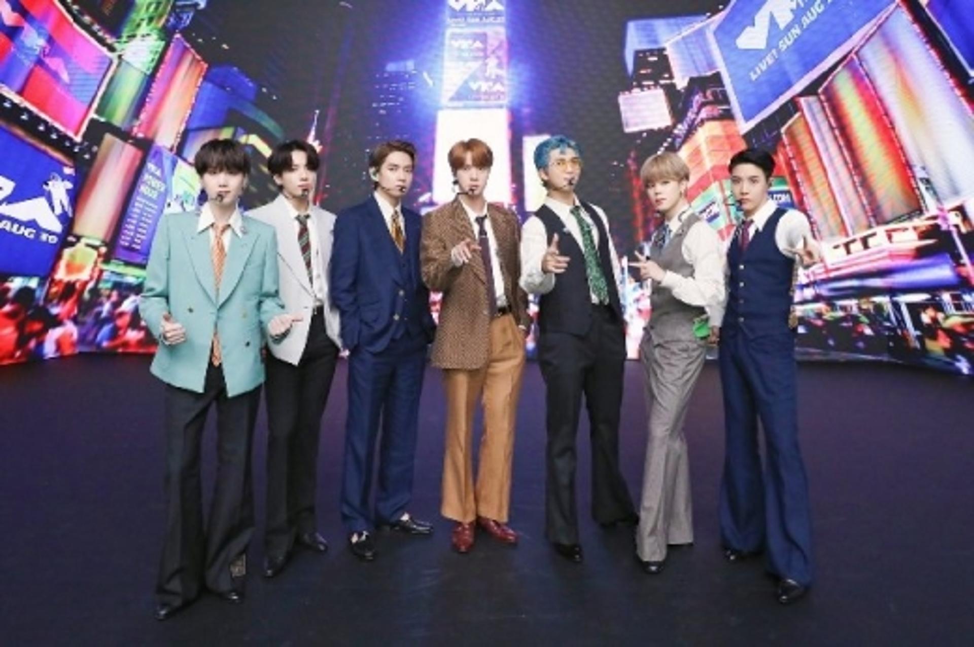 역시 방탄소년단(BTS), 빌보드 핫100 1위 기염… 한국가수 최초