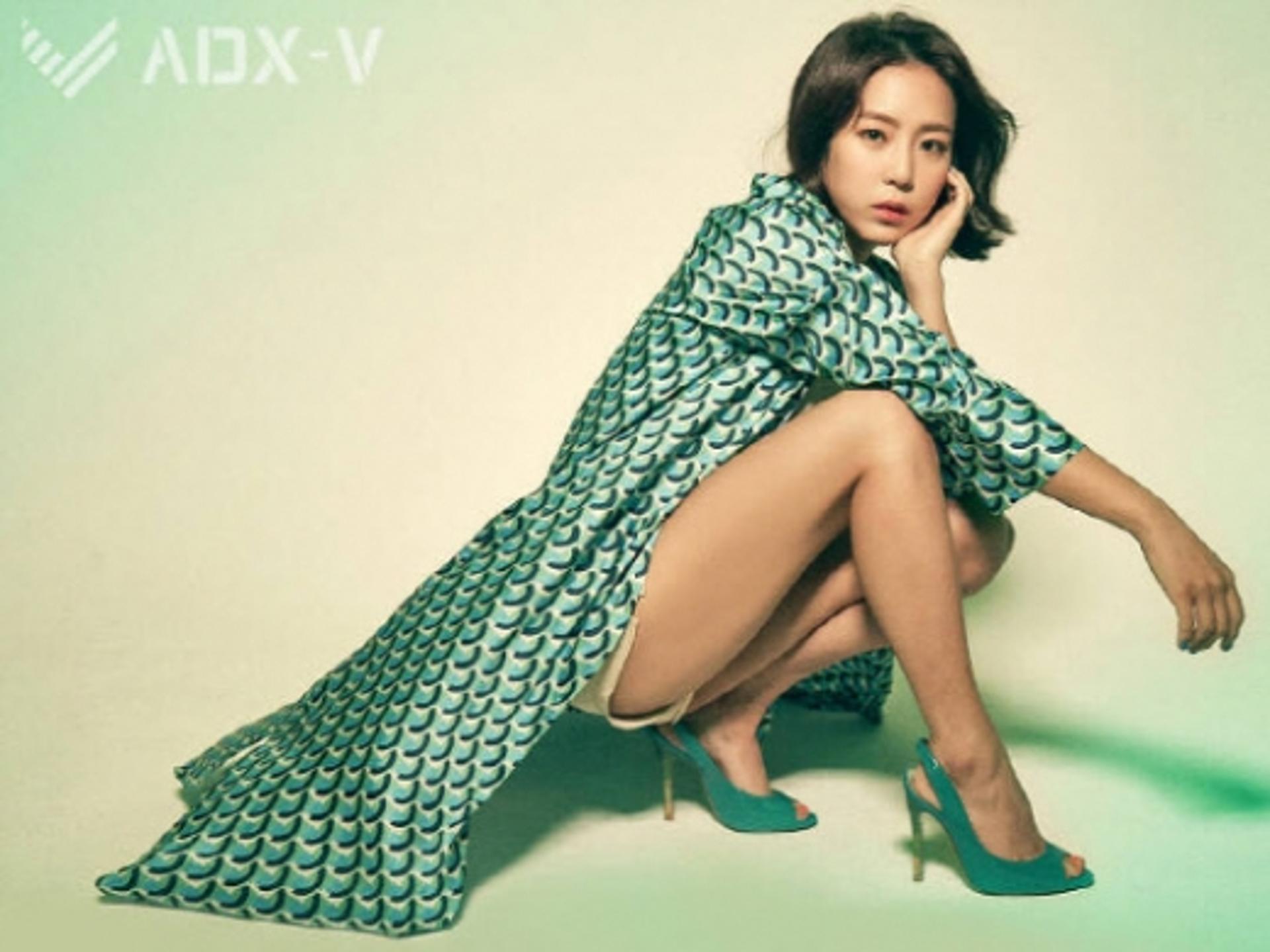 예원 화보 속 은근한 노출… 섹시美 '뿜뿜'