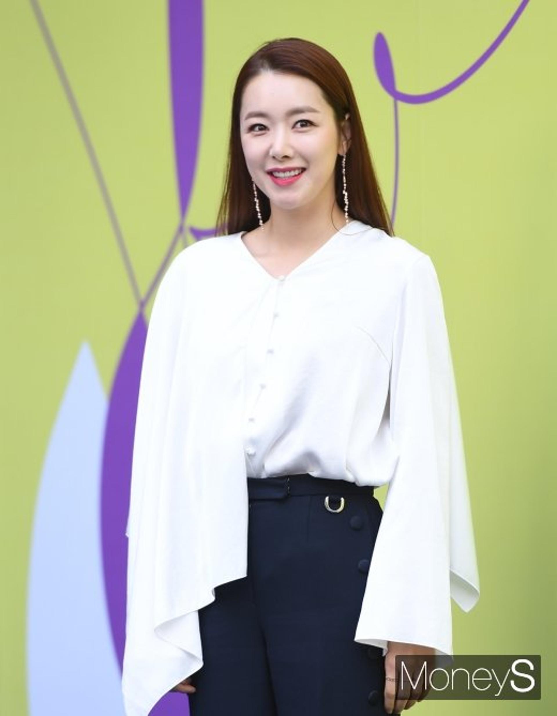 소이현 '집으로 가는 길' DJ 하차, "연기로 보답할 것"