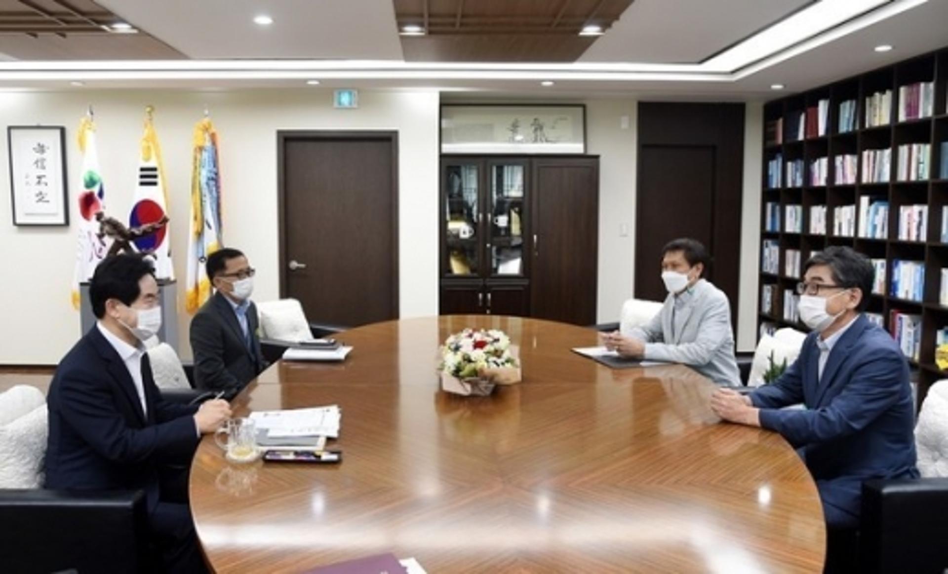 안병용 의정부시장, 백성일 전 대한체육회 사무차장과 간담회 가져