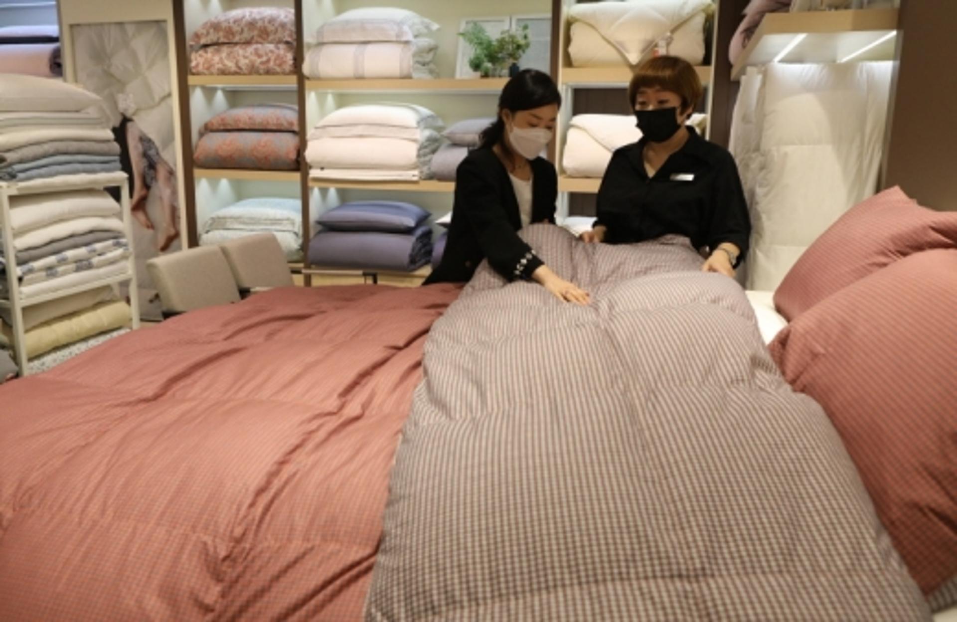롯데백화점 광주점 "구스이불로 포근하고 따뜻한게"