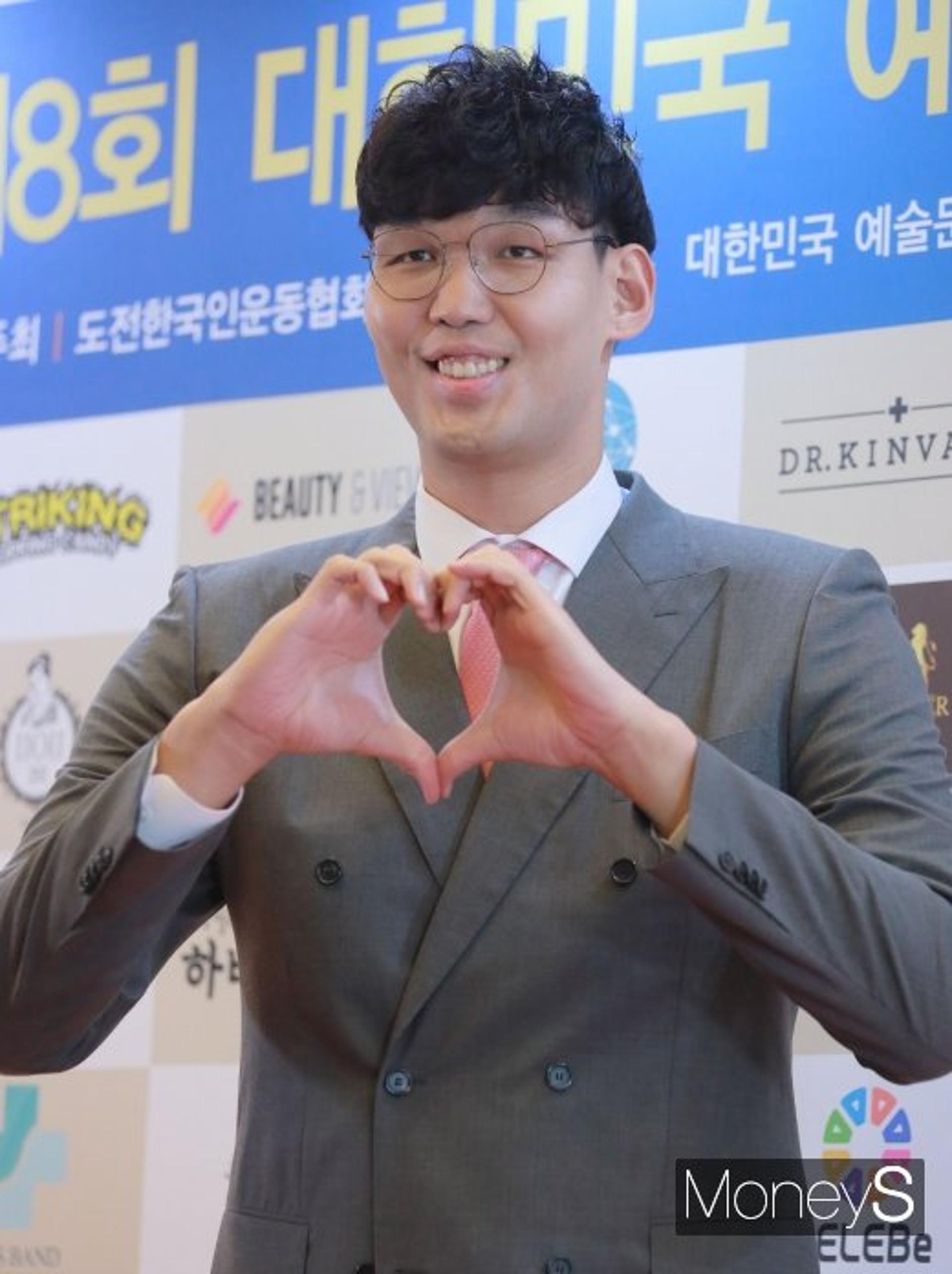 하승진 사과, 나연·김희철·모모 술자리 사담 뭐길래?