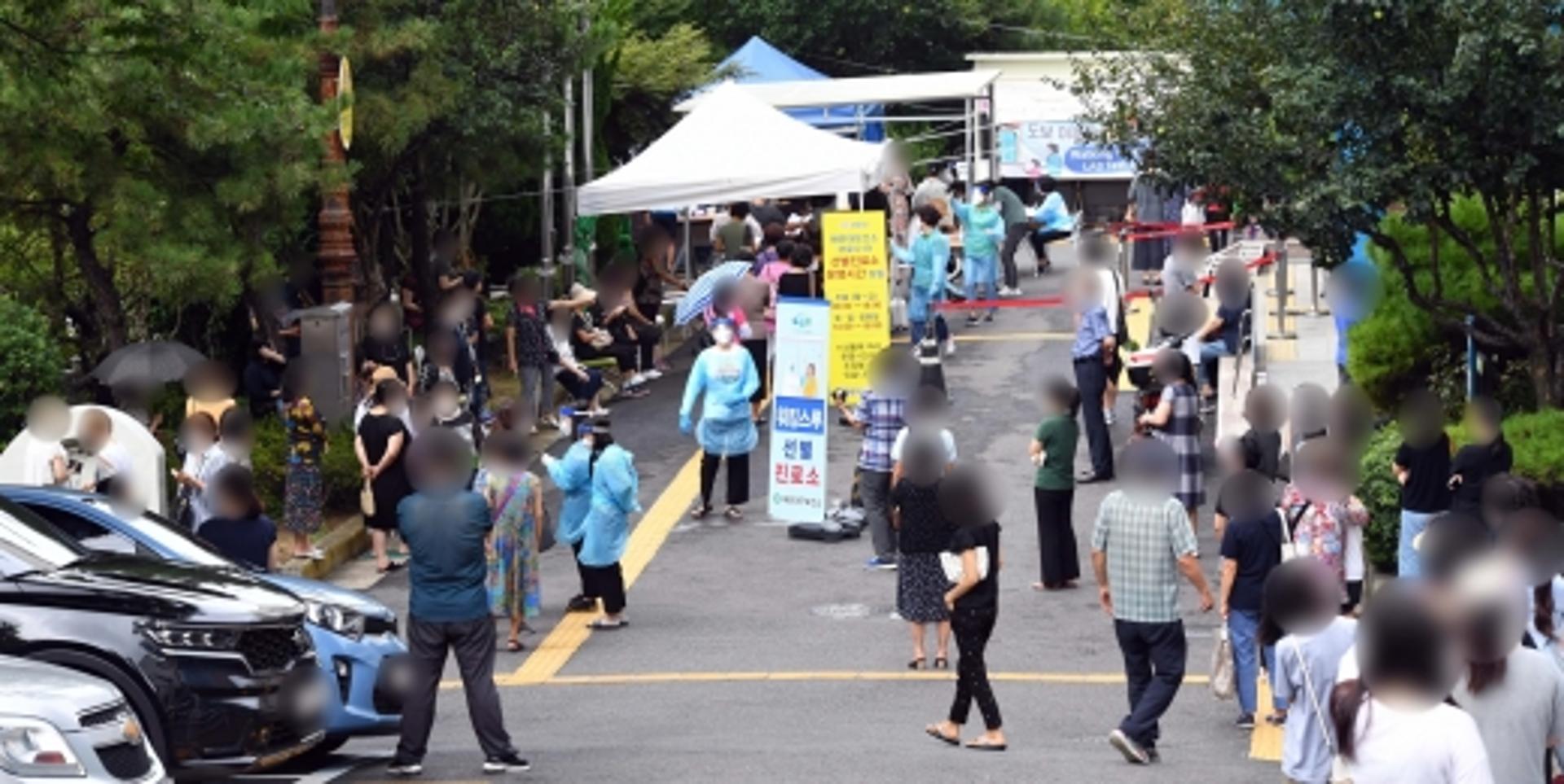 부산 코로나19 확진 택시기사 승객 84명 중 44명 음성
