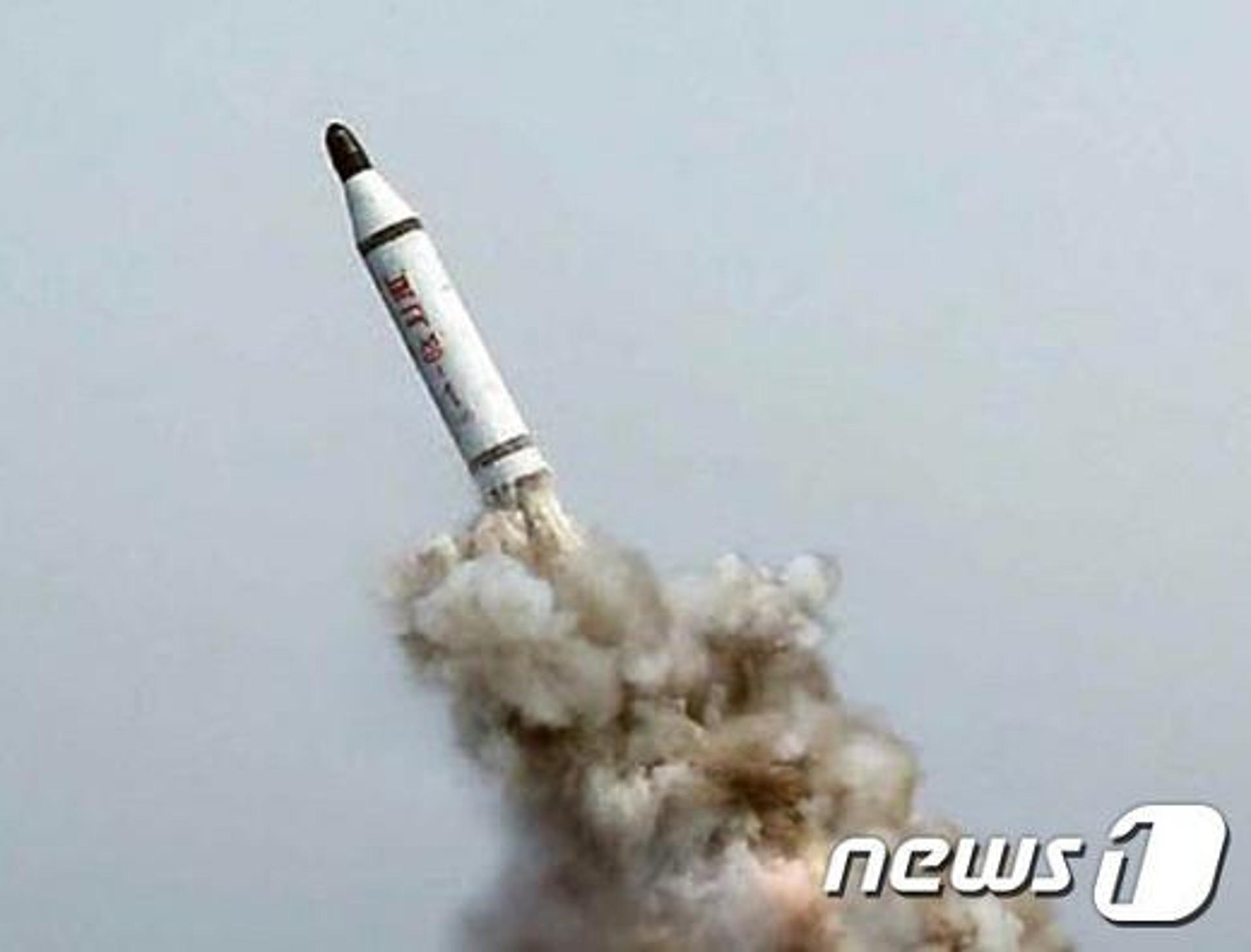 "北, 美 본토 타격 가능한 소수의 핵무기 개발"