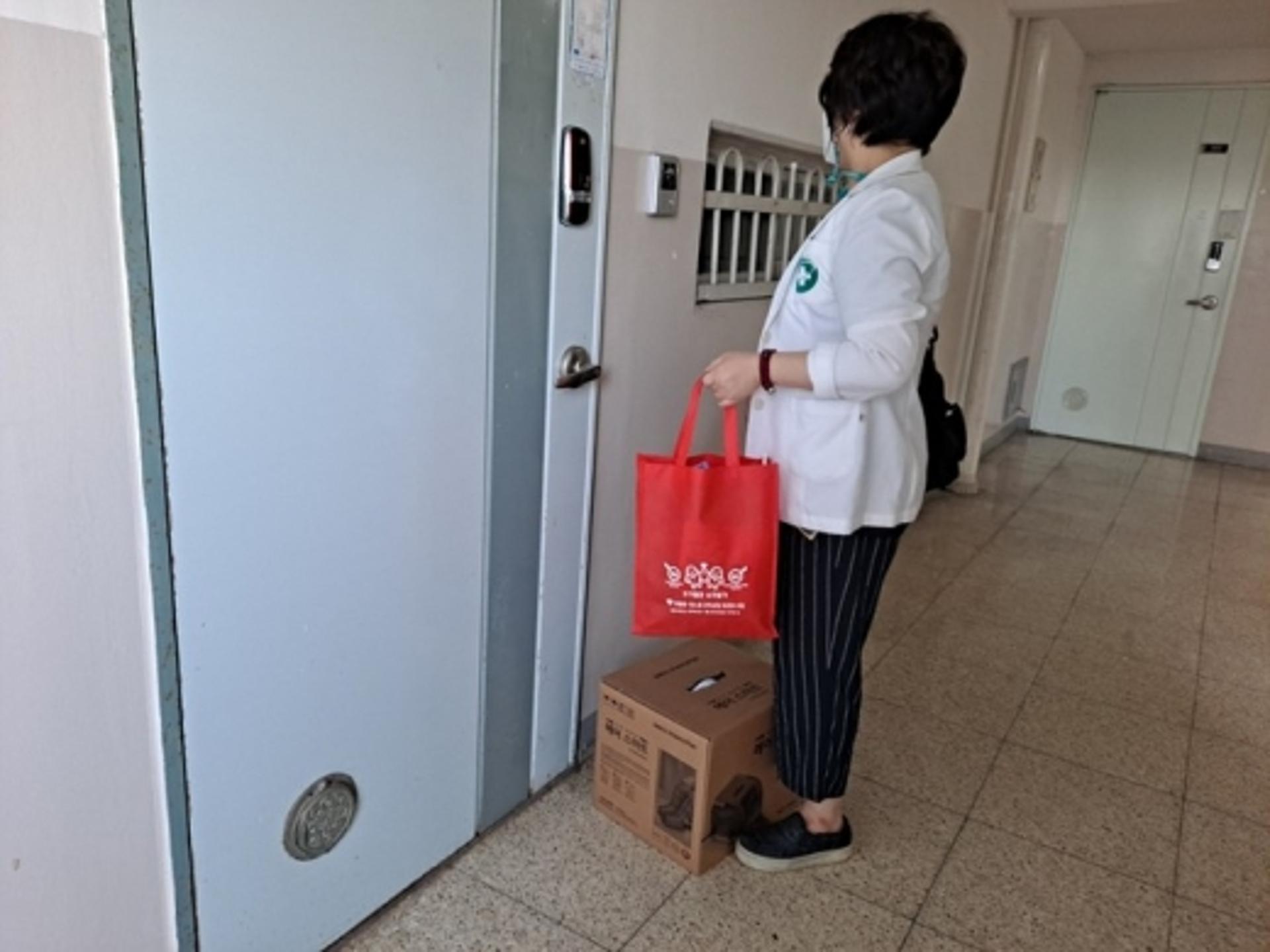 김포시보건소, 빨간 가방 전달로 비대면 방문건강관리사업 추진