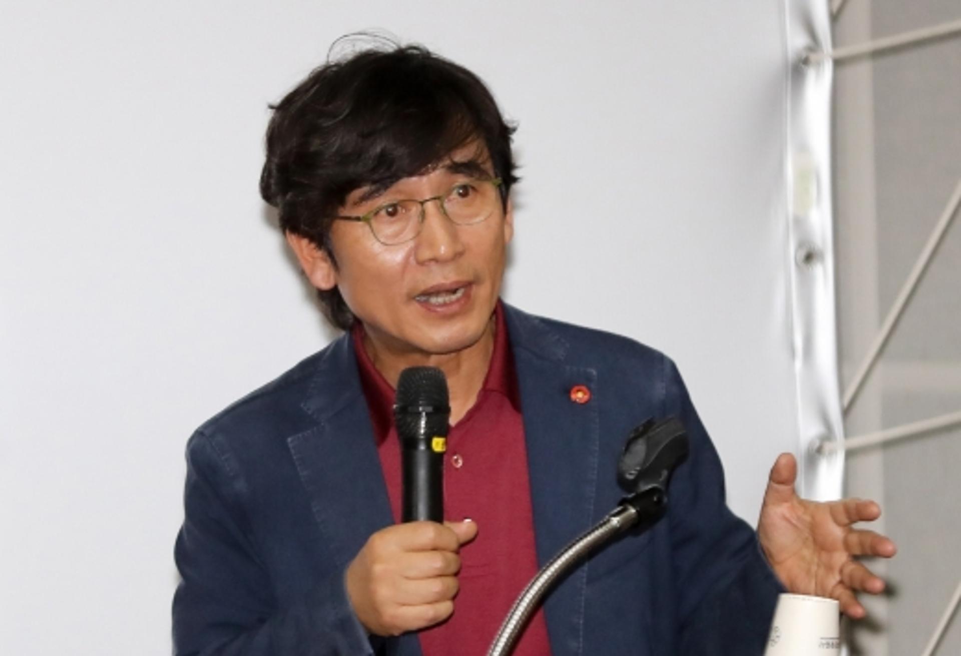 "고급스러운 비유? 배운 게 죄다"… '김정은=계몽군주' 입 연 유시민