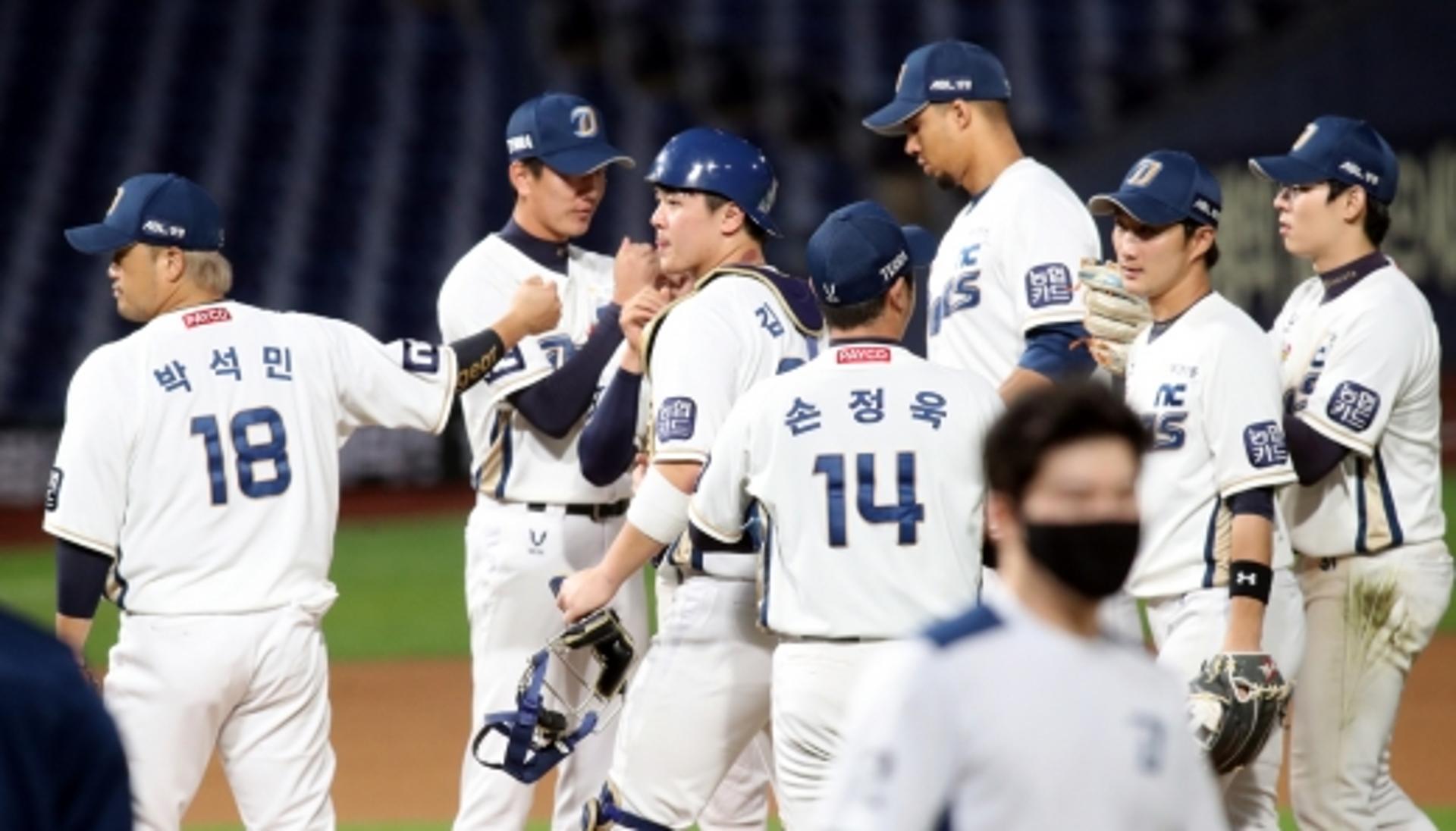 홈런으로 10점 뽑은 NC 화력쇼… SK 꺾고 11연승