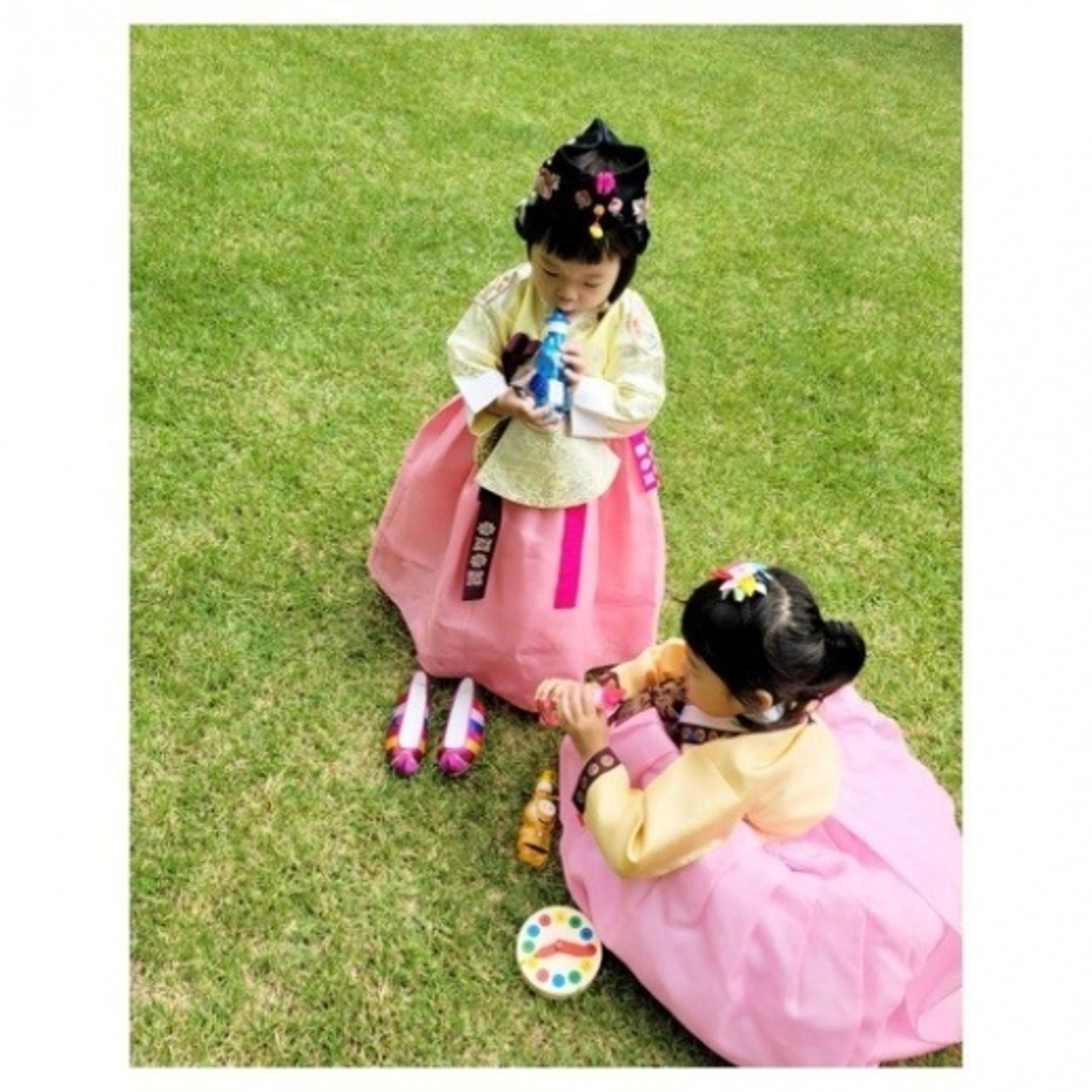 백종원♥ 소유진, 붕어빵 삼남매와 비대면 인사 "건강하세요"