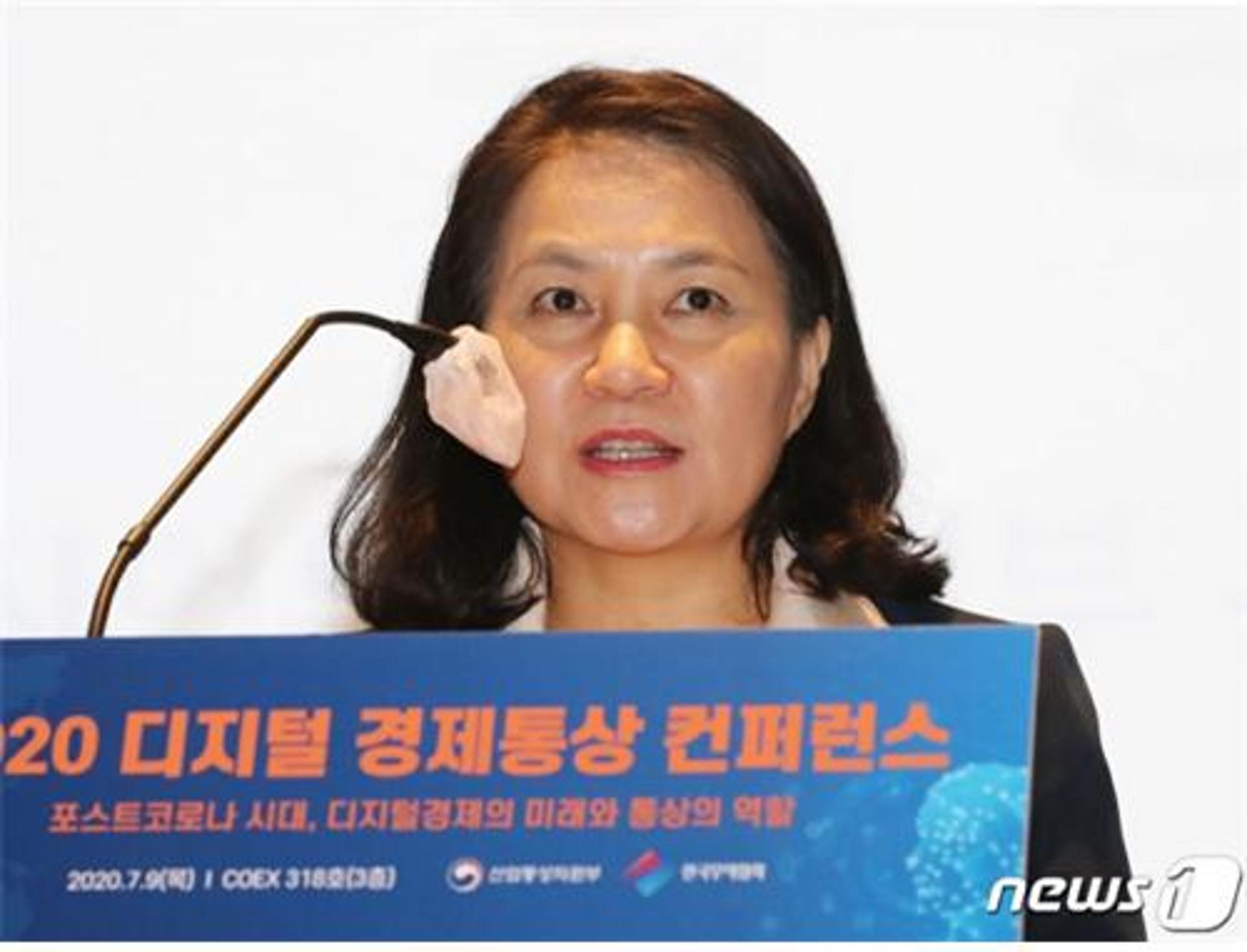 유명희, WTO 사무총장 결선 진출… 日, 나이지리아 지지